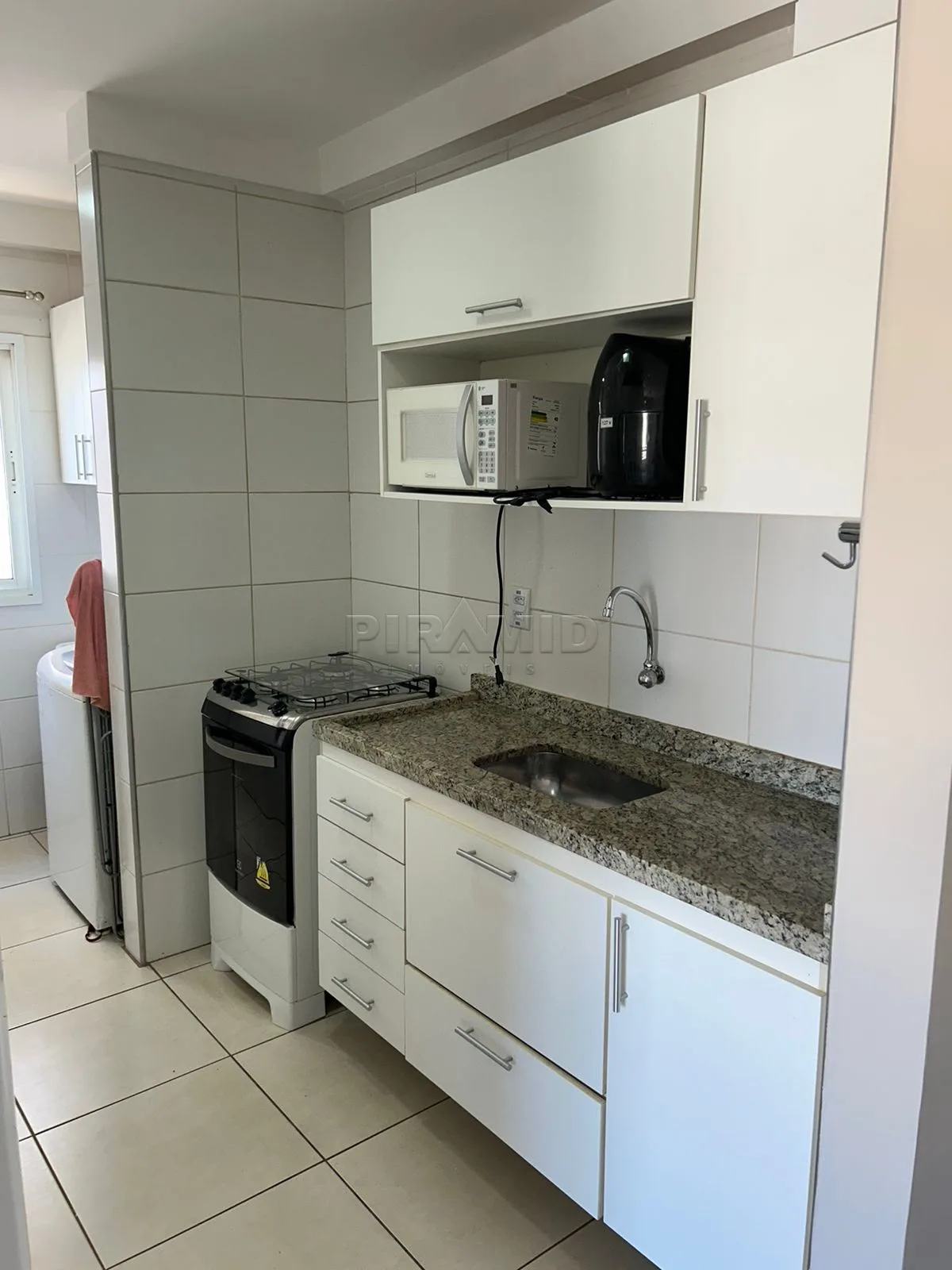 Alugar Apartamento / Padr&atilde;o em Ribeir&atilde;o Preto R$ 1.800,00 - Foto 7