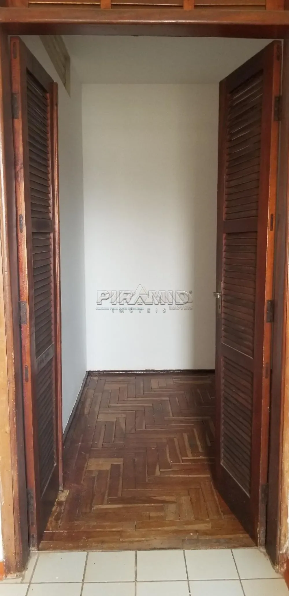 Alugar Apartamento / Padr&atilde;o em Ribeir&atilde;o Preto R$ 1.800,00 - Foto 12
