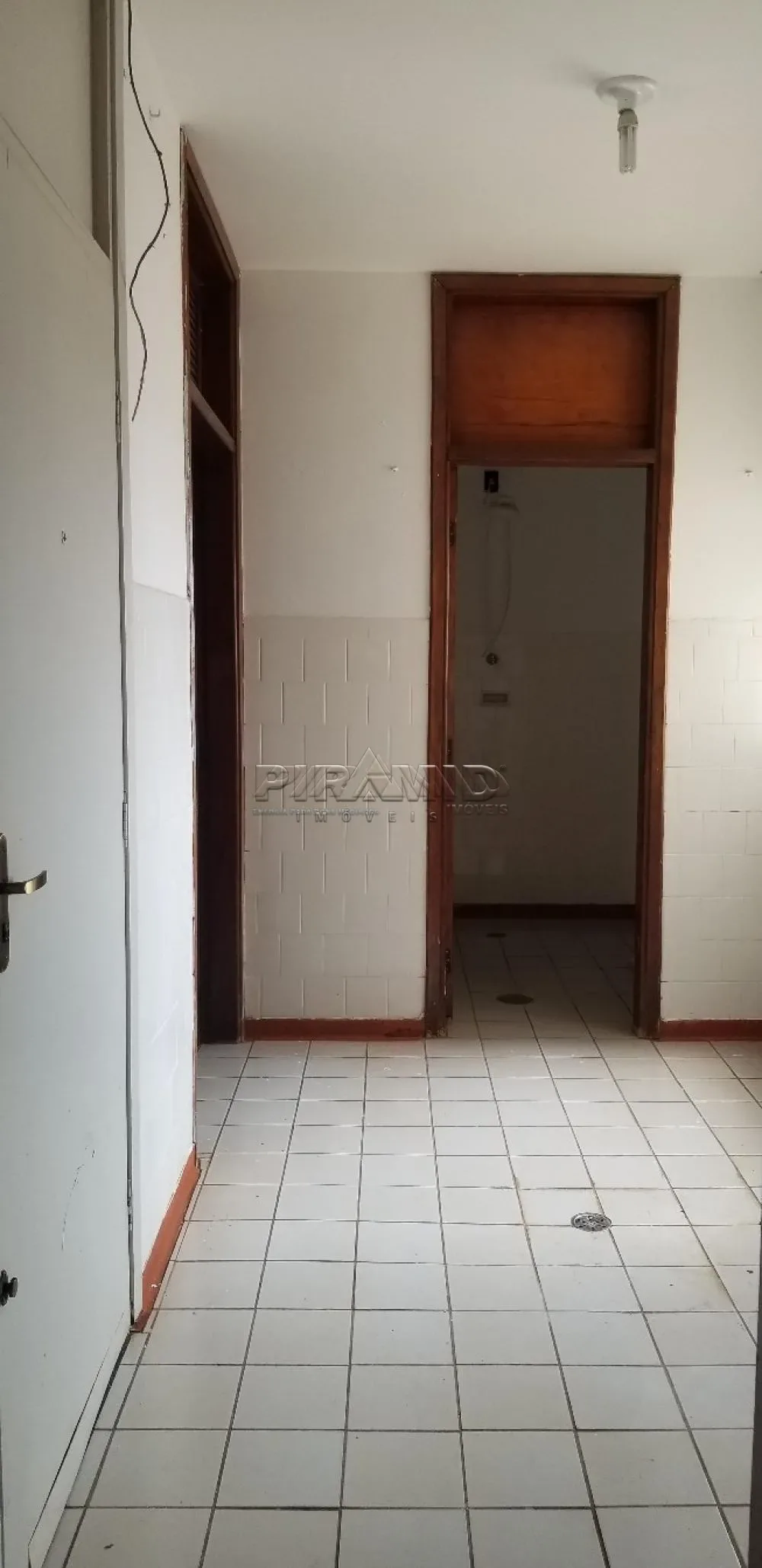 Alugar Apartamento / Padr&atilde;o em Ribeir&atilde;o Preto R$ 1.800,00 - Foto 18