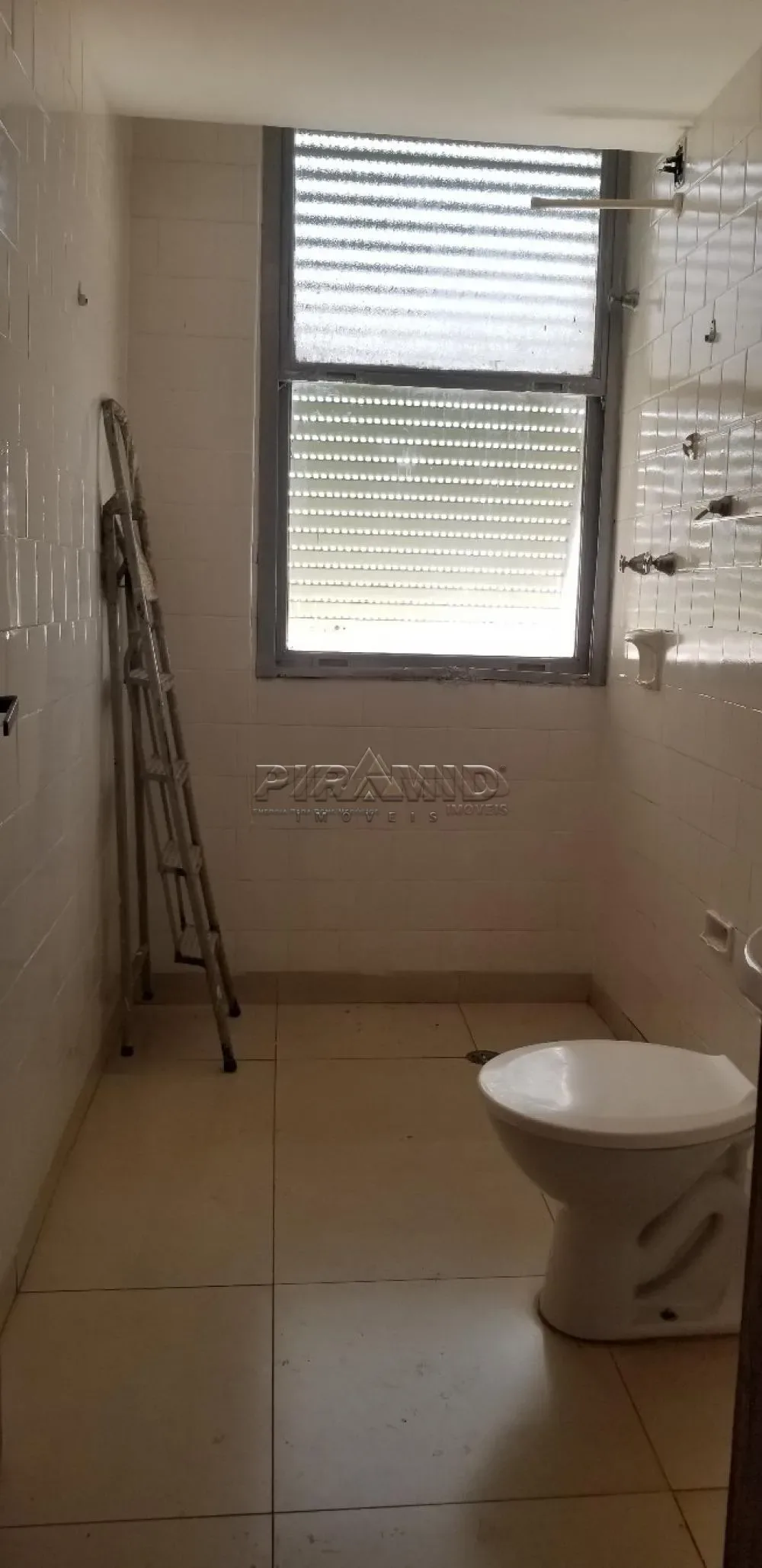 Alugar Apartamento / Padr&atilde;o em Ribeir&atilde;o Preto R$ 1.800,00 - Foto 23