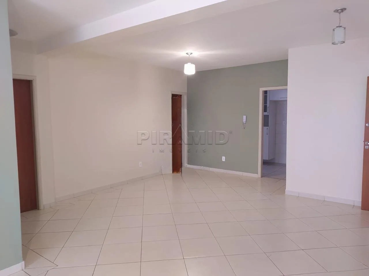 Alugar Apartamento / Padr&atilde;o em Ribeir&atilde;o Preto R$ 1.590,00 - Foto 1