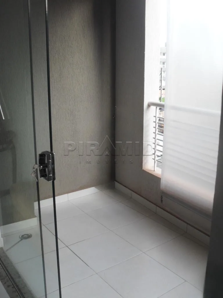 Alugar Apartamento / Padr&atilde;o em Ribeir&atilde;o Preto R$ 1.590,00 - Foto 4