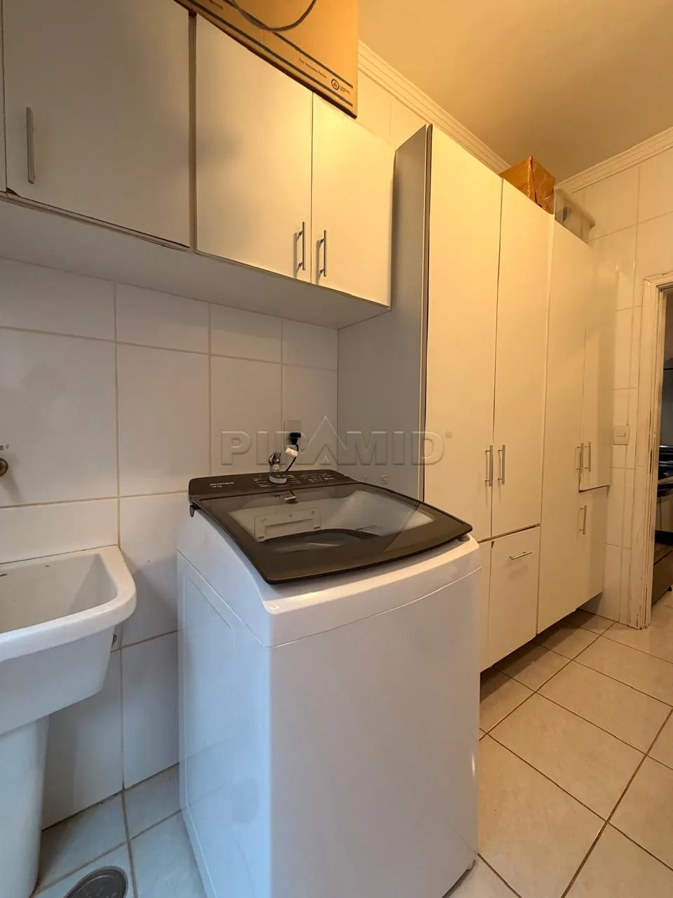 Alugar Casa / Condom&iacute;nio em Ribeir&atilde;o Preto R$ 8.000,00 - Foto 17