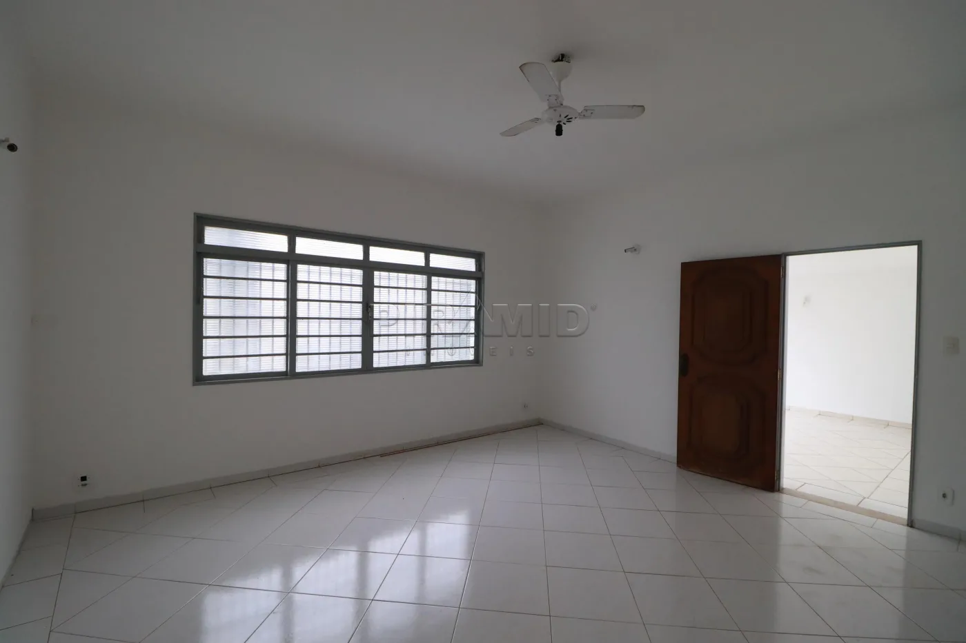 Alugar Casa / Padr&atilde;o em Ribeir&atilde;o Preto R$ 5.000,00 - Foto 2