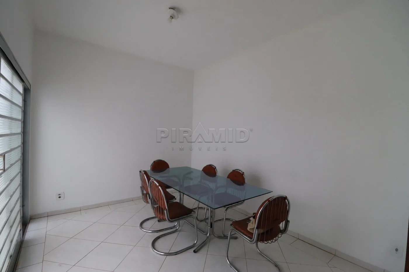 Alugar Casa / Padr&atilde;o em Ribeir&atilde;o Preto R$ 5.000,00 - Foto 3