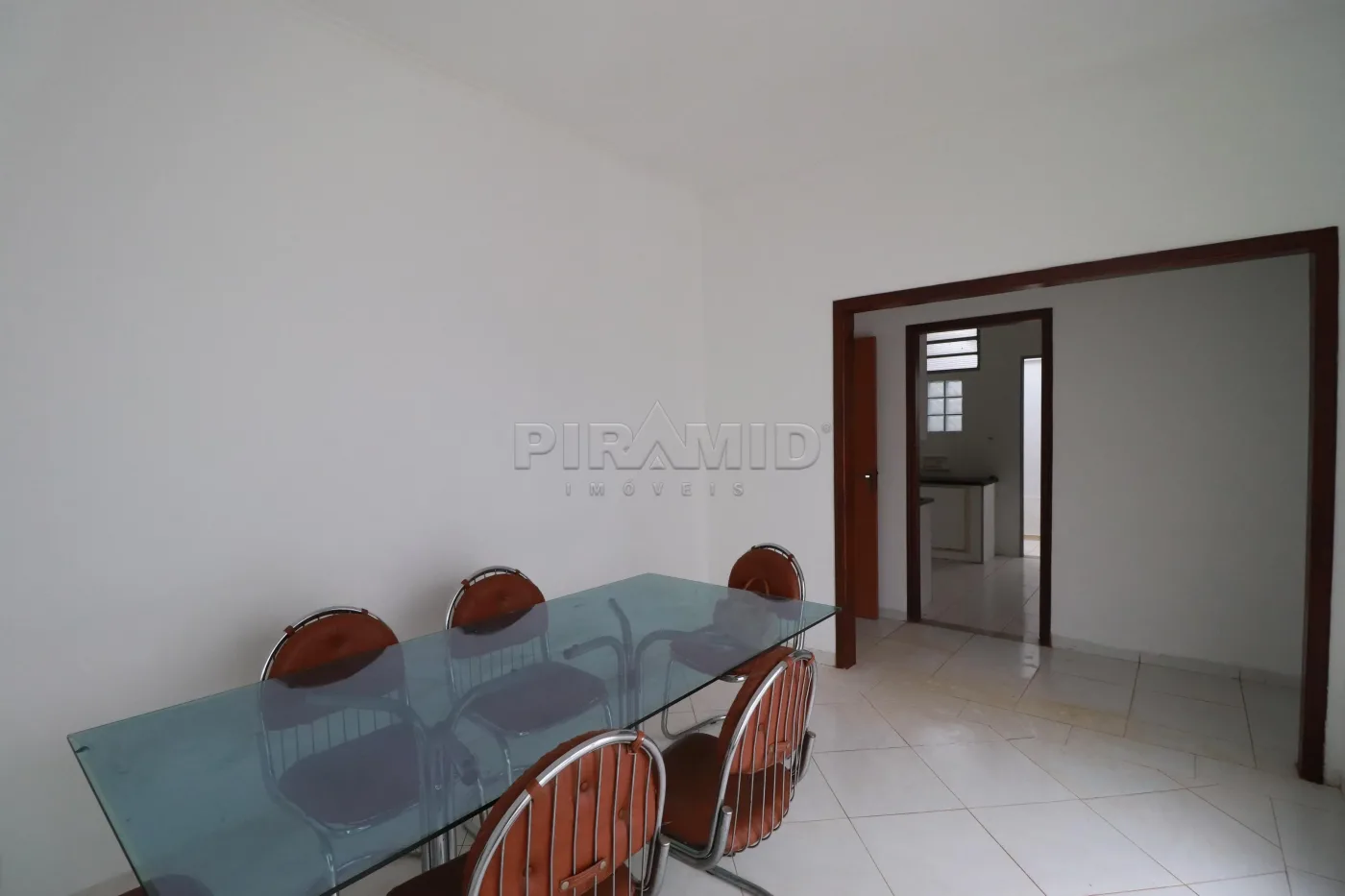 Alugar Casa / Padr&atilde;o em Ribeir&atilde;o Preto R$ 5.000,00 - Foto 4