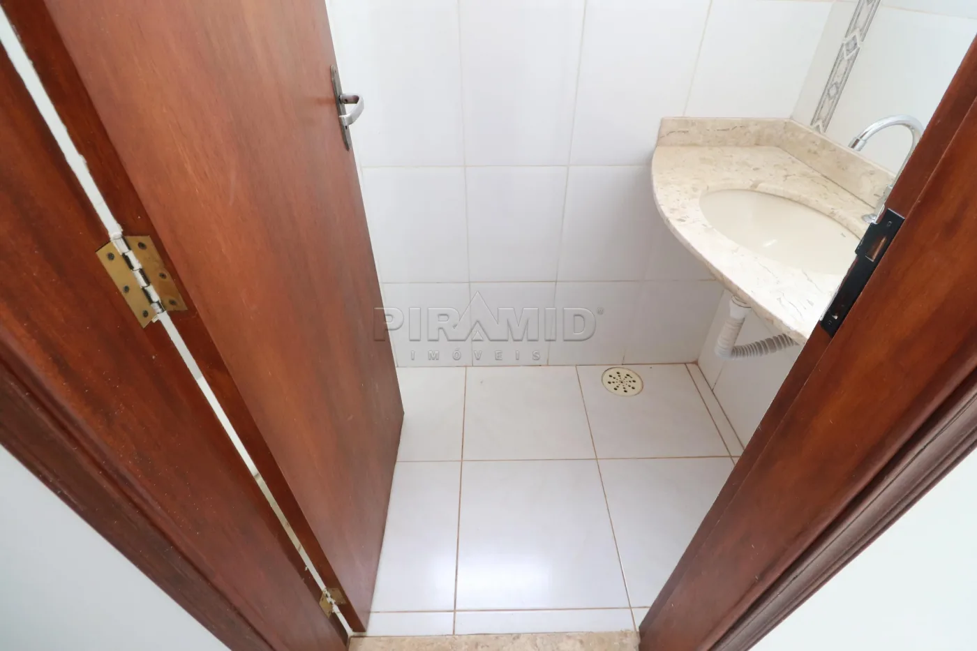 Alugar Casa / Padr&atilde;o em Ribeir&atilde;o Preto R$ 5.000,00 - Foto 5