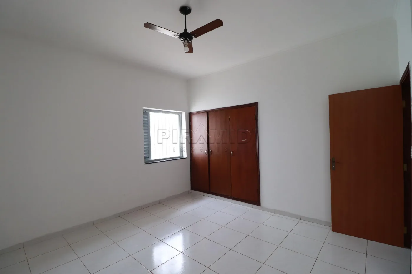 Alugar Casa / Padr&atilde;o em Ribeir&atilde;o Preto R$ 5.000,00 - Foto 17
