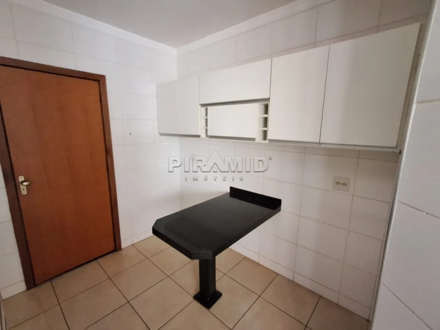 Alugar Apartamento / Padr&atilde;o em Ribeir&atilde;o Preto R$ 2.400,00 - Foto 17