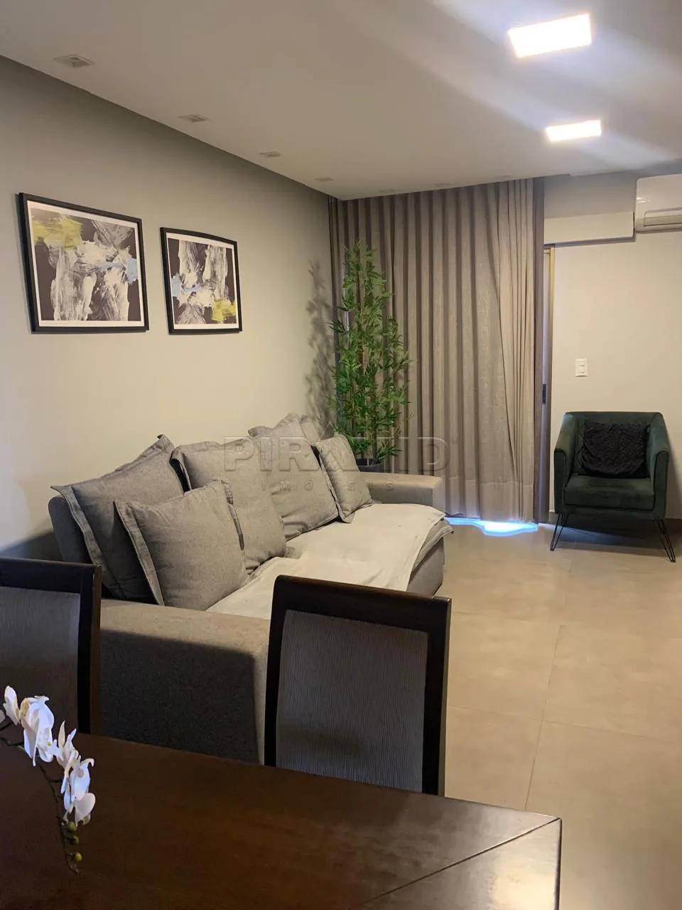 Comprar Apartamento / Padr&atilde;o em Ribeir&atilde;o Preto R$ 450.000,00 - Foto 2