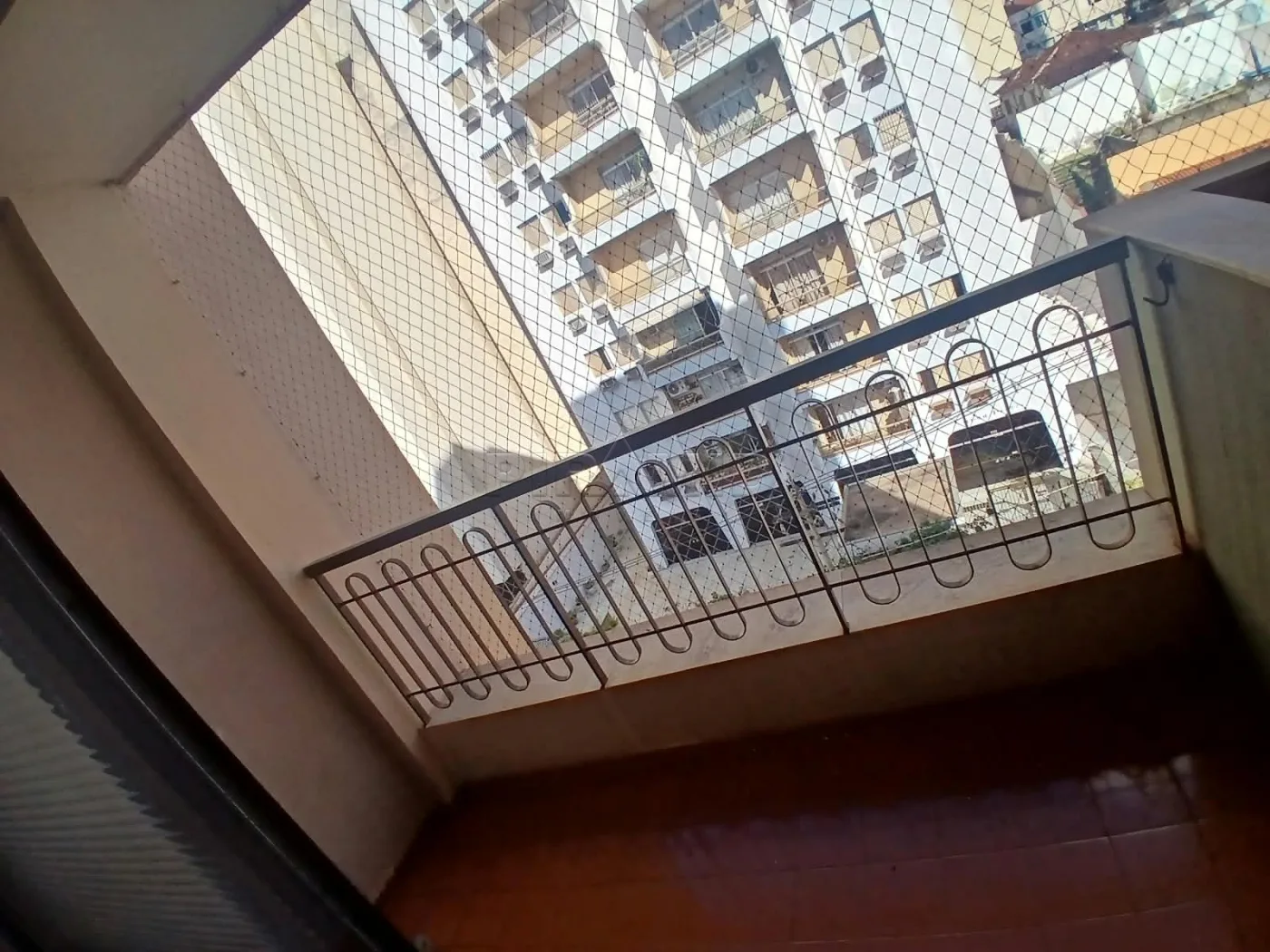 Alugar Apartamento / Padr&atilde;o em Ribeir&atilde;o Preto R$ 950,00 - Foto 5