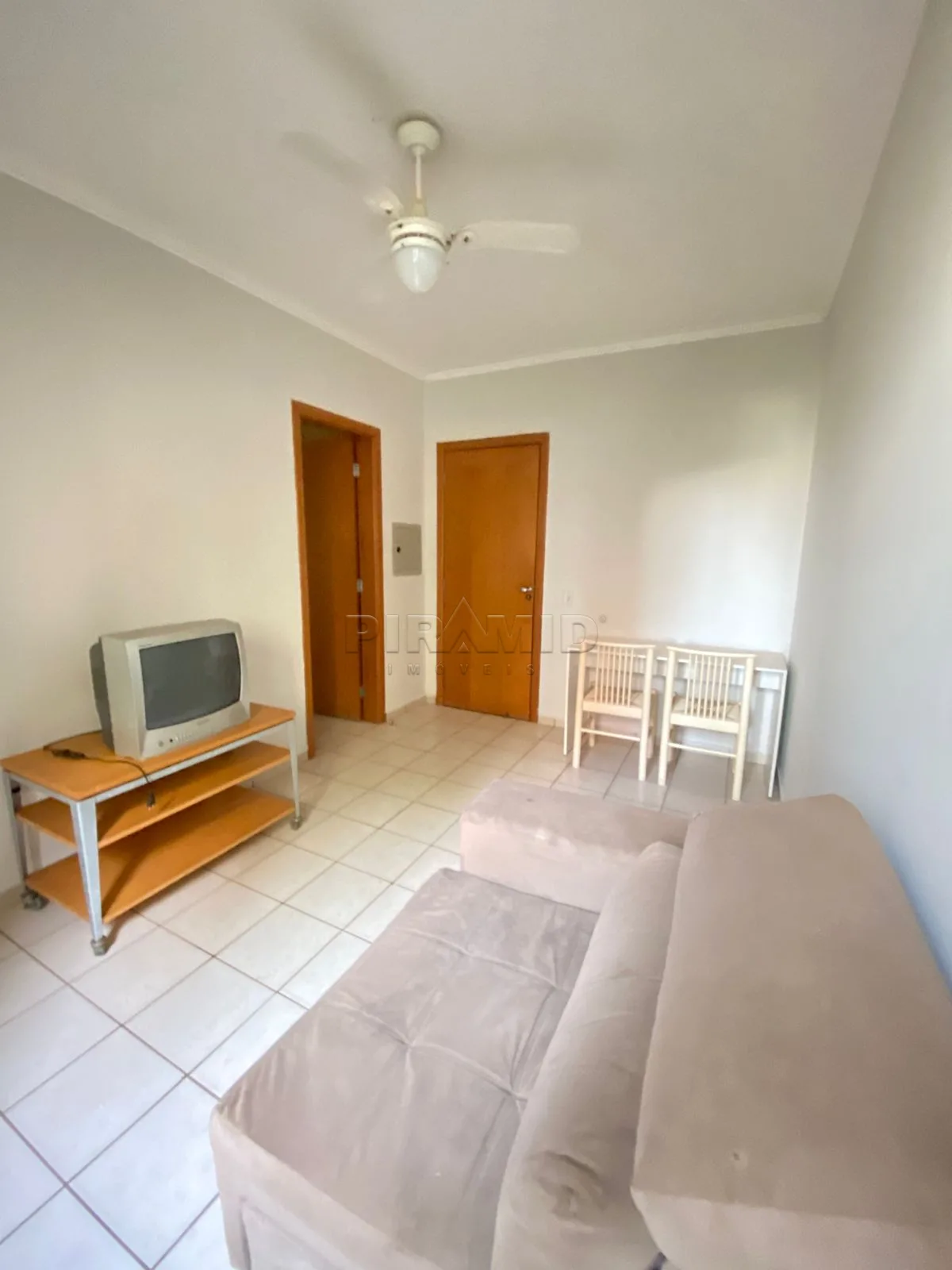 Alugar Apartamento / Padr&atilde;o em Ribeir&atilde;o Preto R$ 1.400,00 - Foto 2