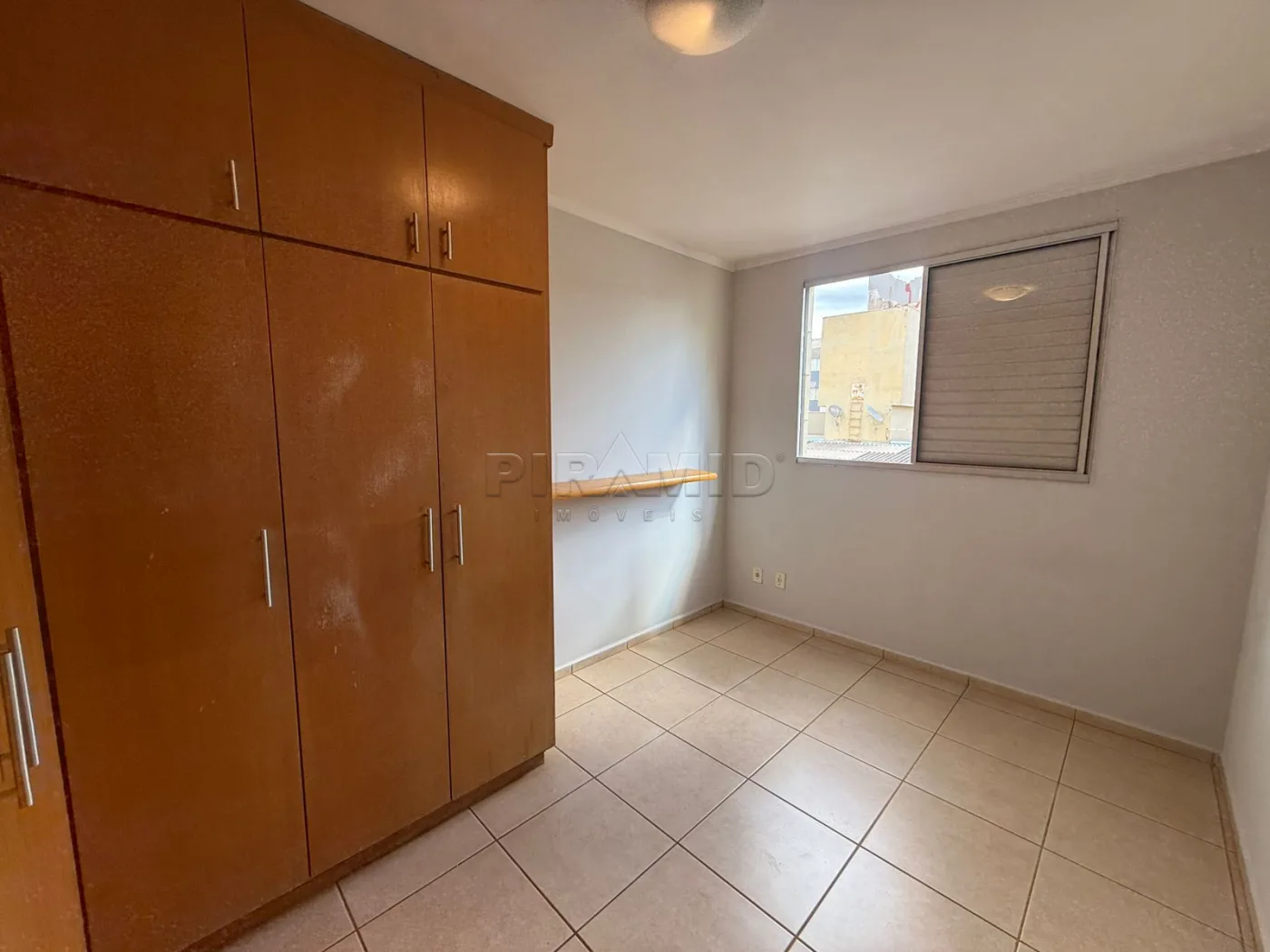 Alugar Apartamento / Padr&atilde;o em Ribeir&atilde;o Preto R$ 1.200,00 - Foto 6