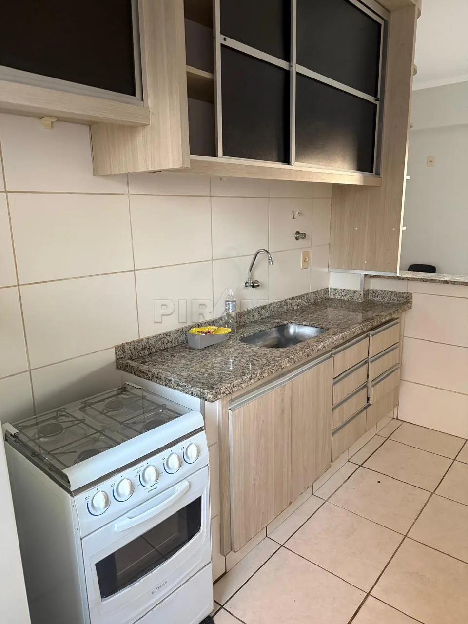 Alugar Apartamento / Padr&atilde;o em Ribeir&atilde;o Preto R$ 1.800,00 - Foto 4