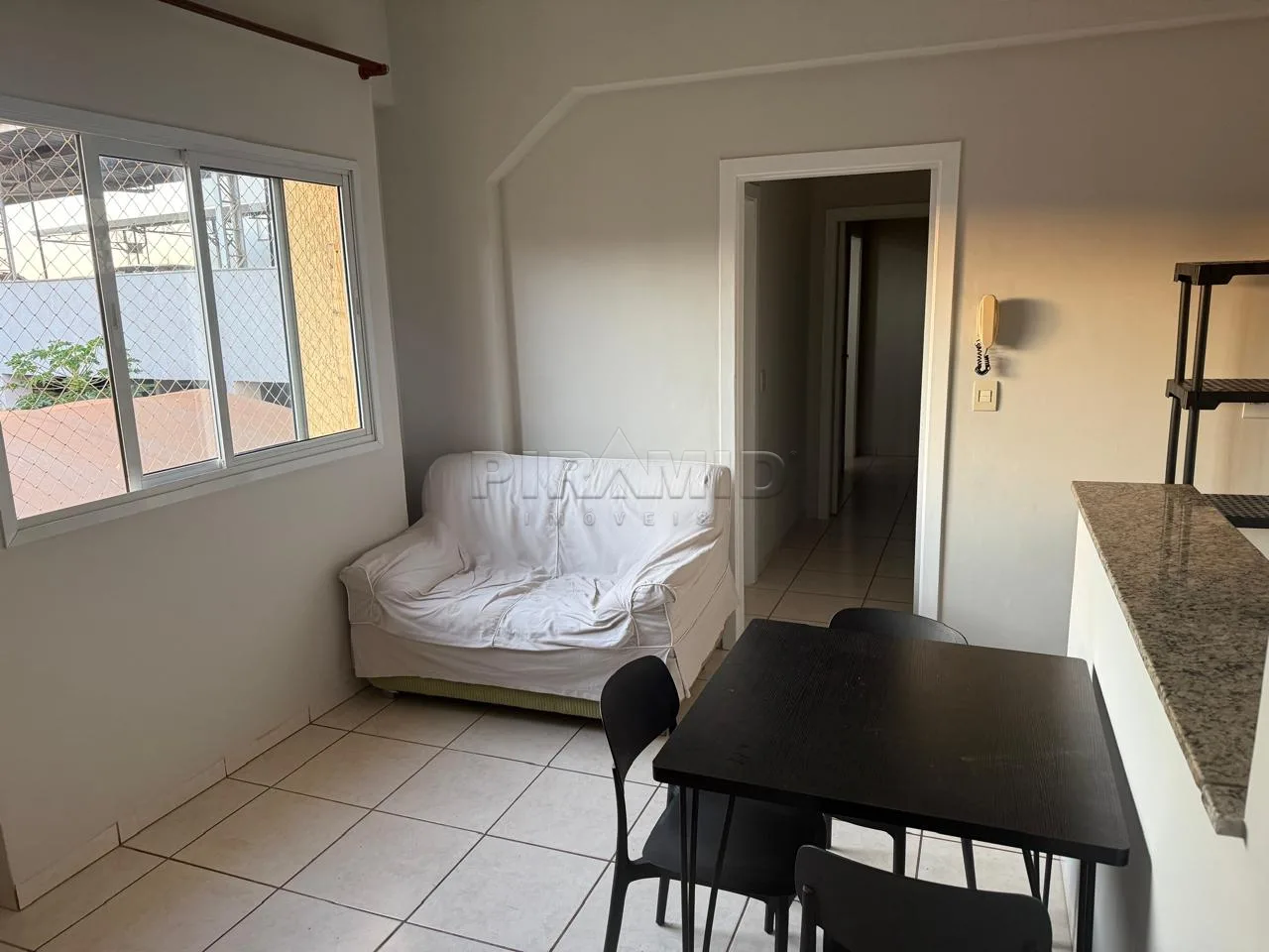 Alugar Apartamento / Padr&atilde;o em Ribeir&atilde;o Preto R$ 1.800,00 - Foto 3