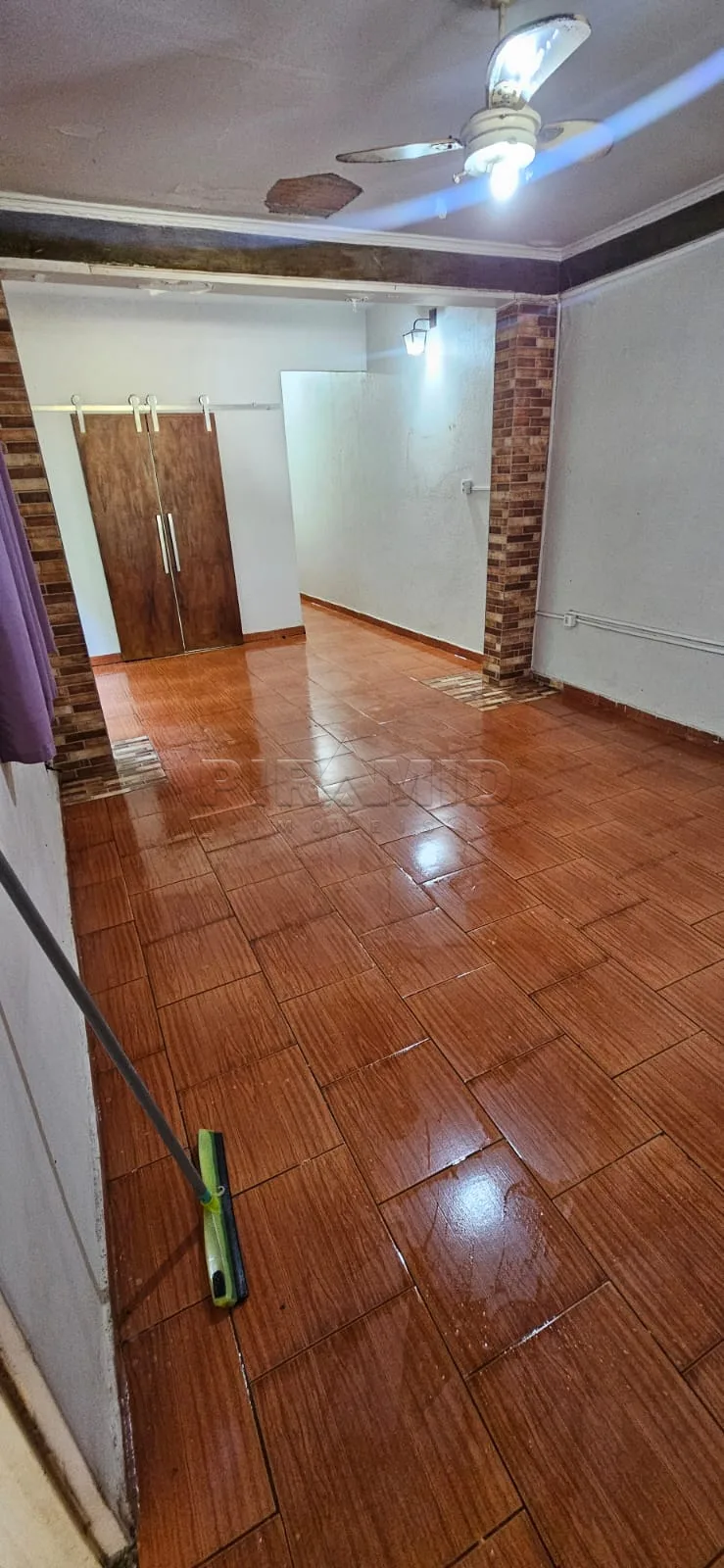 Comprar Casa / Padr&atilde;o em Ribeir&atilde;o Preto R$ 280.000,00 - Foto 2