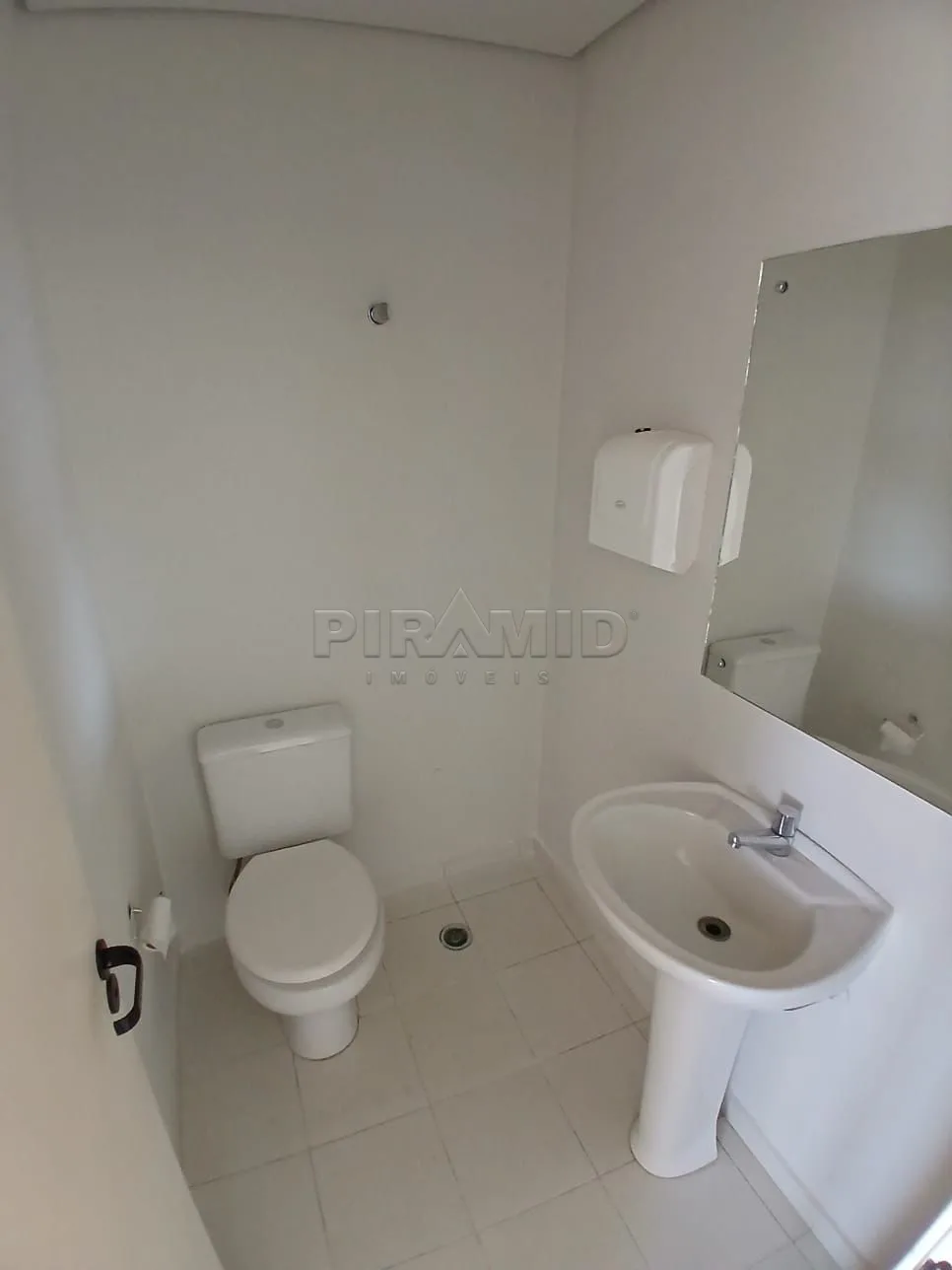 Alugar Comercial / Sala em Ribeir&atilde;o Preto R$ 2.000,00 - Foto 7