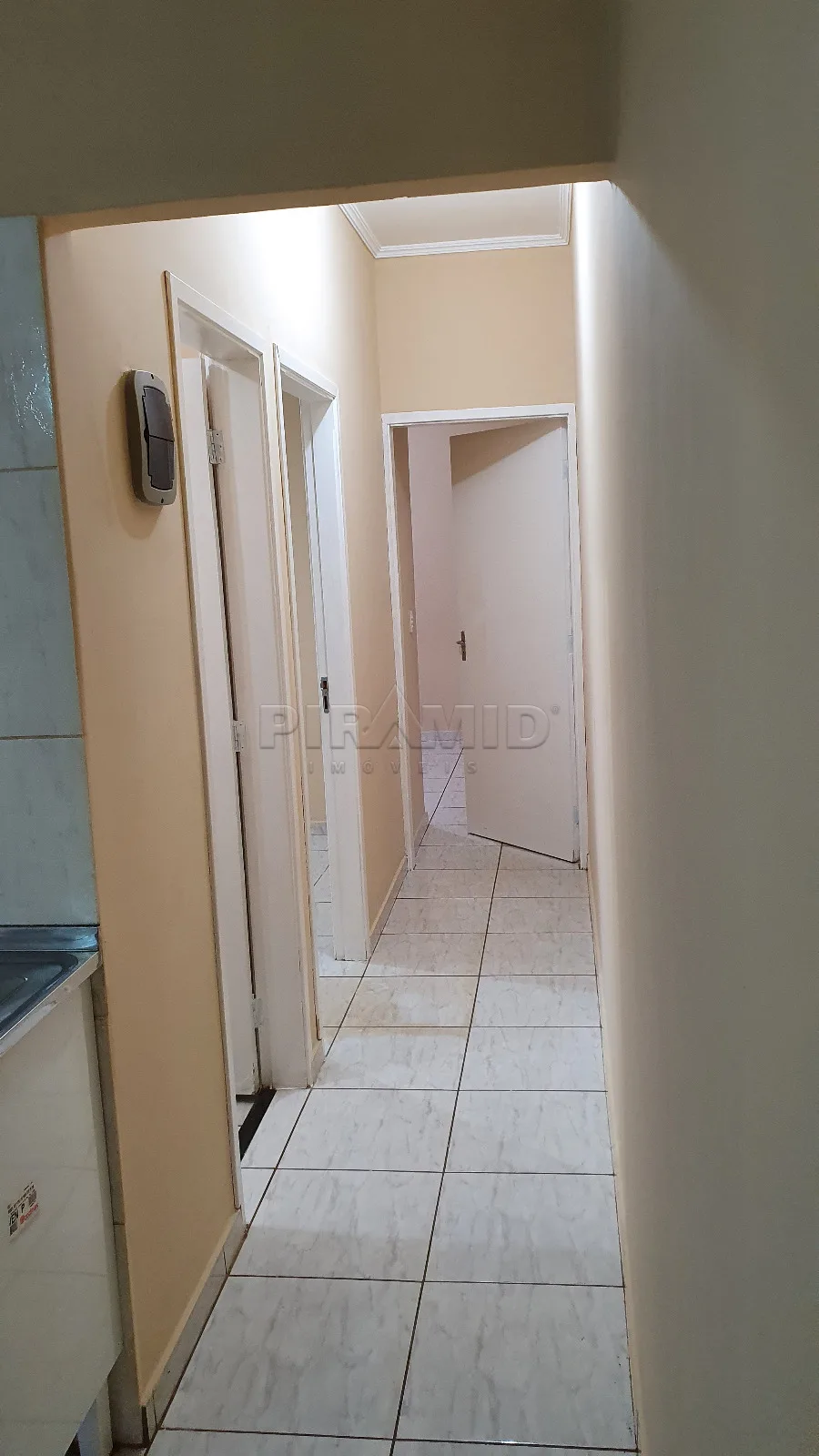 Comprar Casa / Padr&atilde;o em Ribeir&atilde;o Preto R$ 295.000,00 - Foto 6