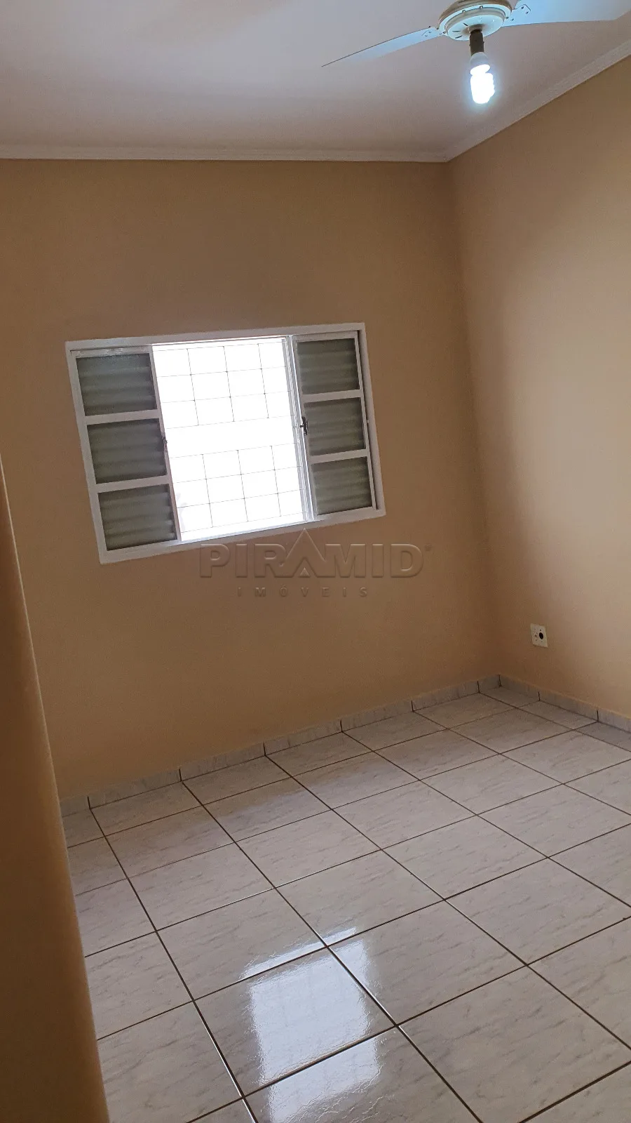 Comprar Casa / Padr&atilde;o em Ribeir&atilde;o Preto R$ 295.000,00 - Foto 9