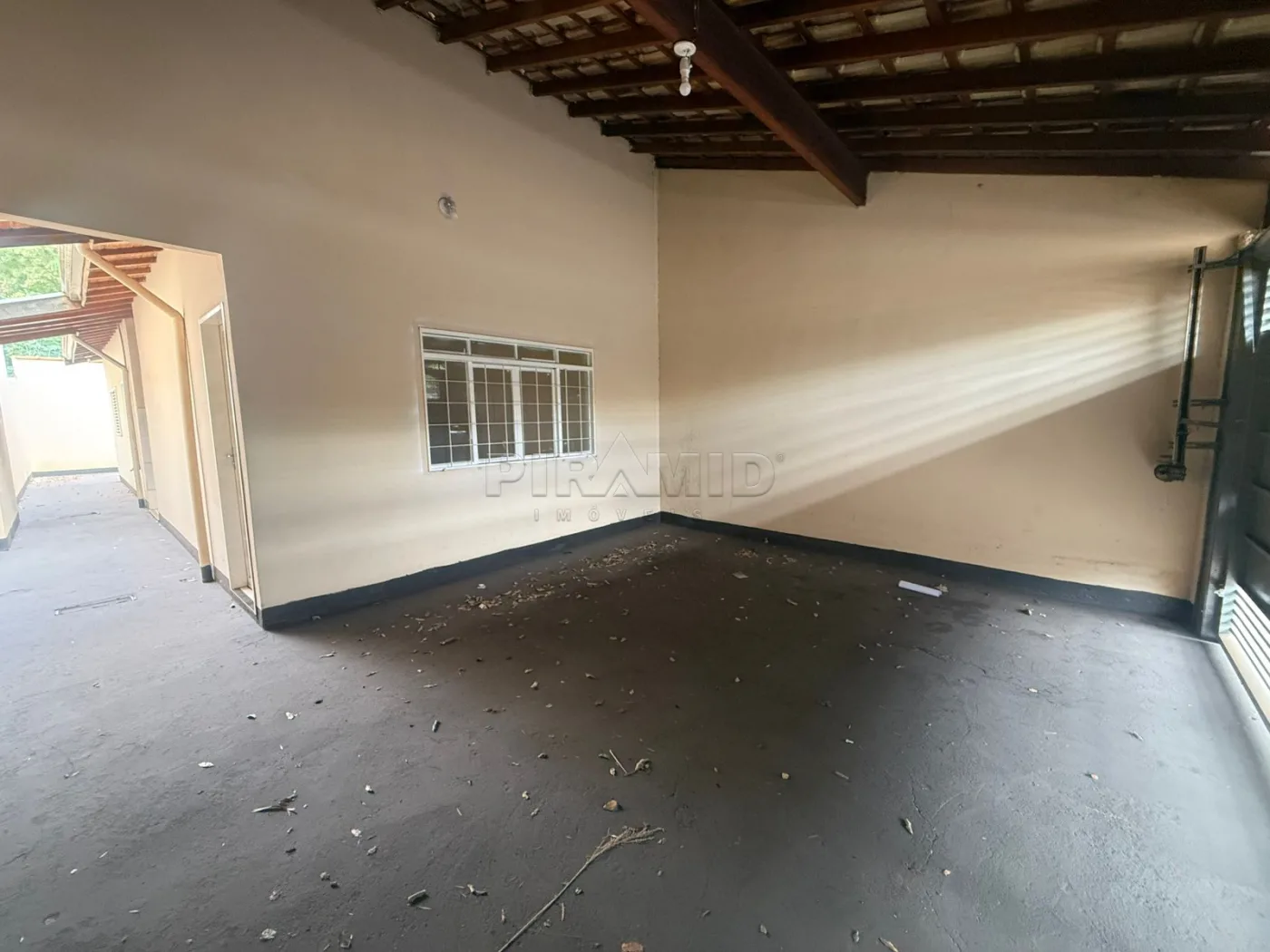 Alugar Casa / Padr&atilde;o em Ribeir&atilde;o Preto R$ 1.750,00 - Foto 1