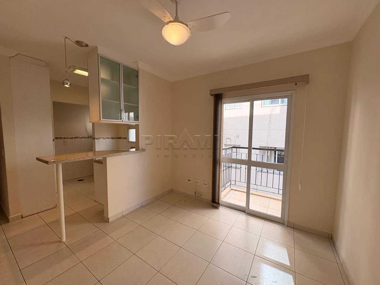 Alugar Apartamento / Padr&atilde;o em Ribeir&atilde;o Preto R$ 2.000,00 - Foto 1