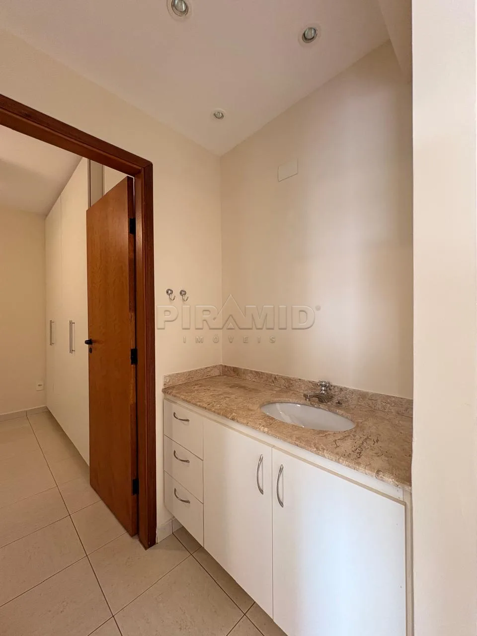 Alugar Apartamento / Padr&atilde;o em Ribeir&atilde;o Preto R$ 2.000,00 - Foto 11