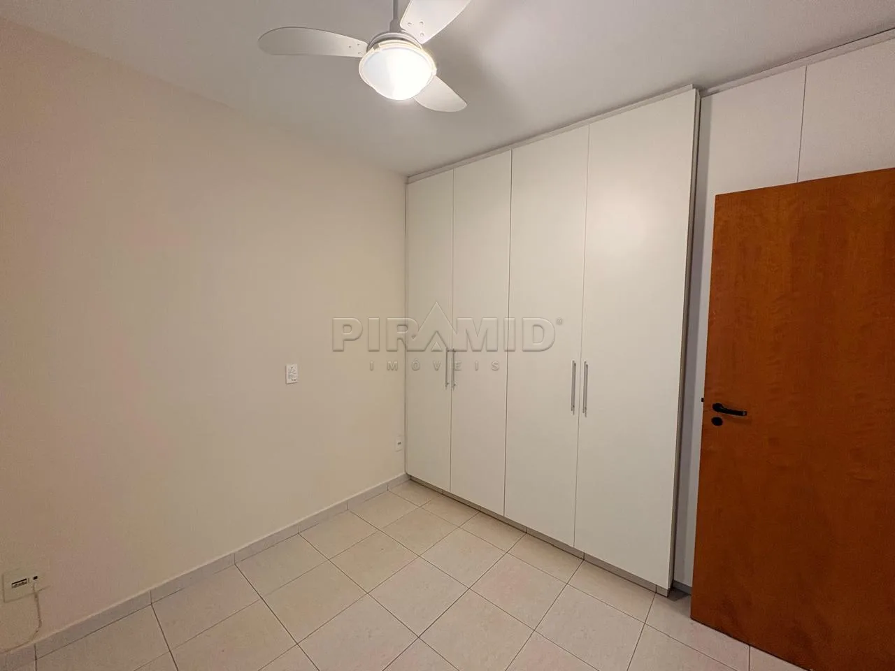 Alugar Apartamento / Padr&atilde;o em Ribeir&atilde;o Preto R$ 2.000,00 - Foto 14