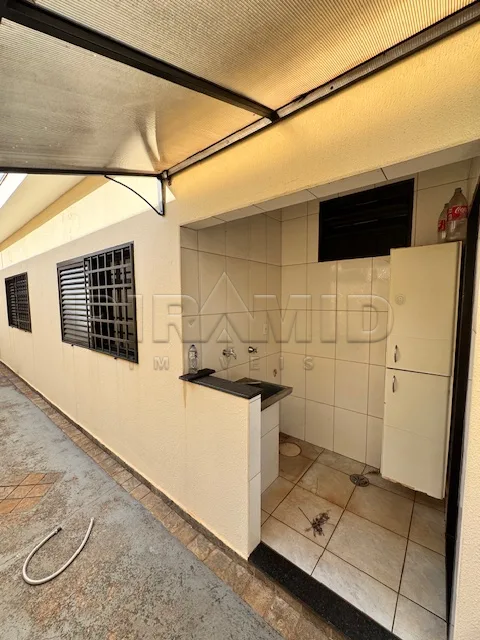 Alugar Casa / Padr&atilde;o em Ribeir&atilde;o Preto R$ 1.300,00 - Foto 11