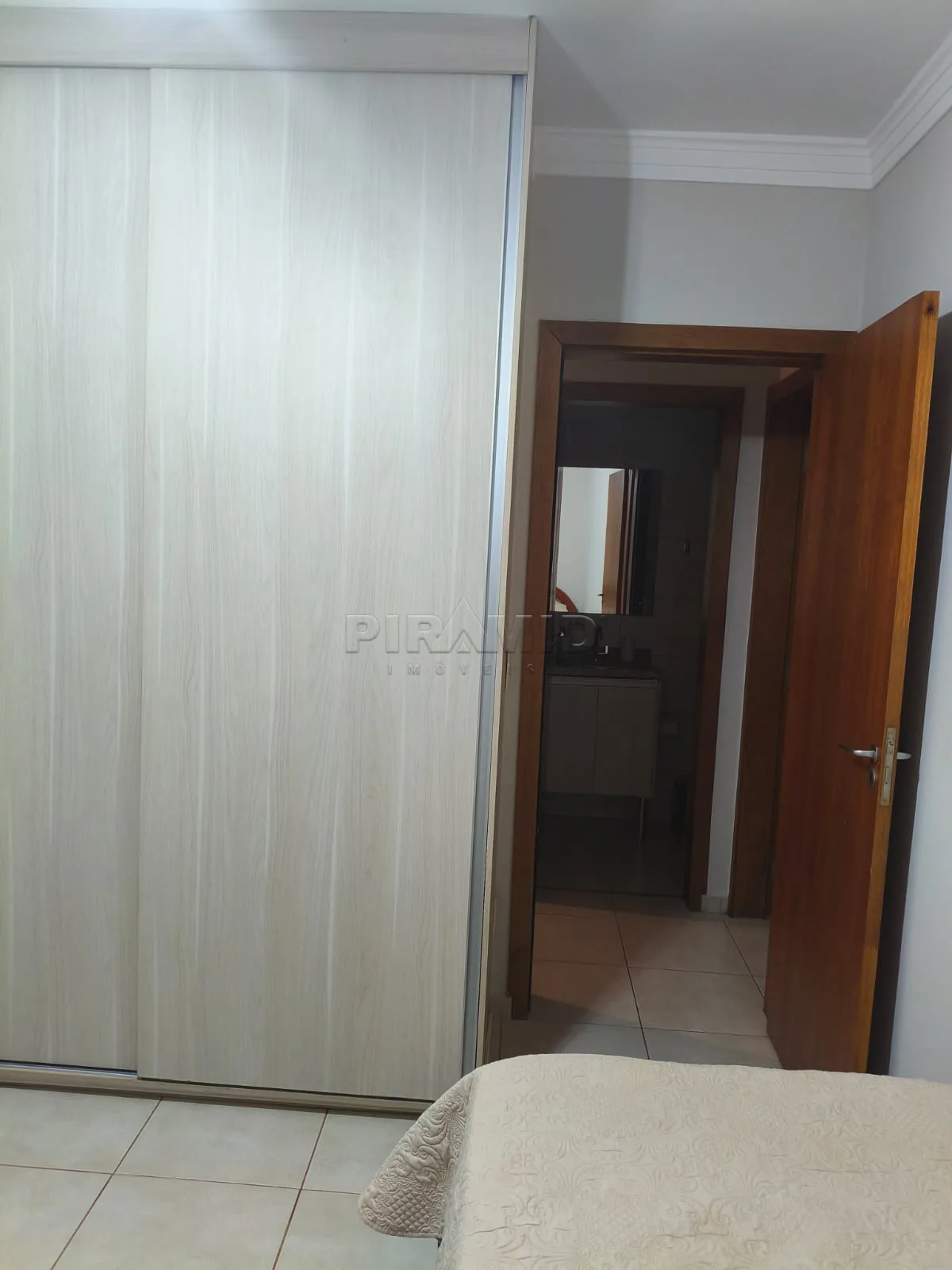 Alugar Apartamento / Padr&atilde;o em Ribeir&atilde;o Preto R$ 2.500,00 - Foto 18