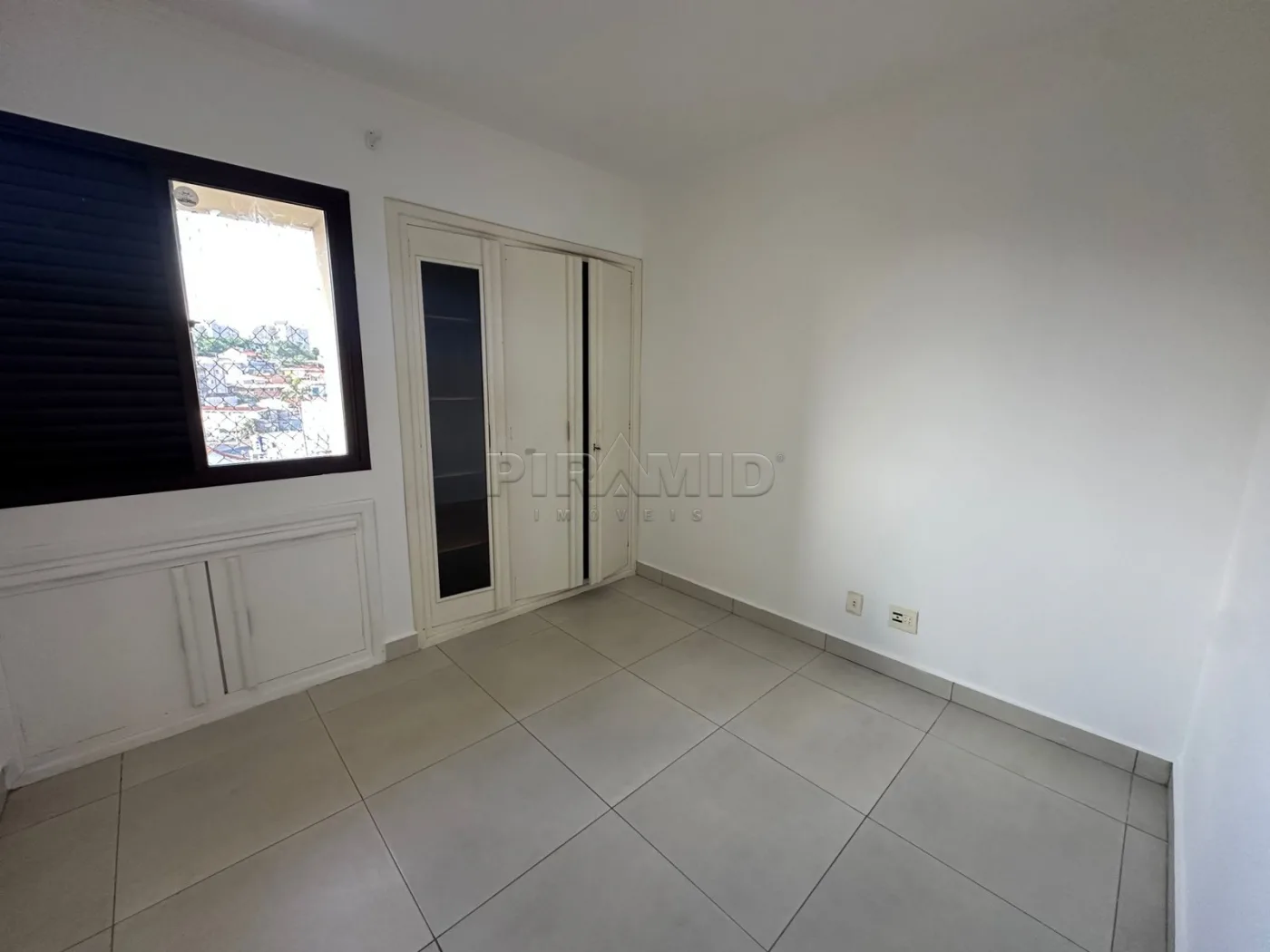 Alugar Apartamento / Padr&atilde;o em Ribeir&atilde;o Preto R$ 1.900,00 - Foto 7