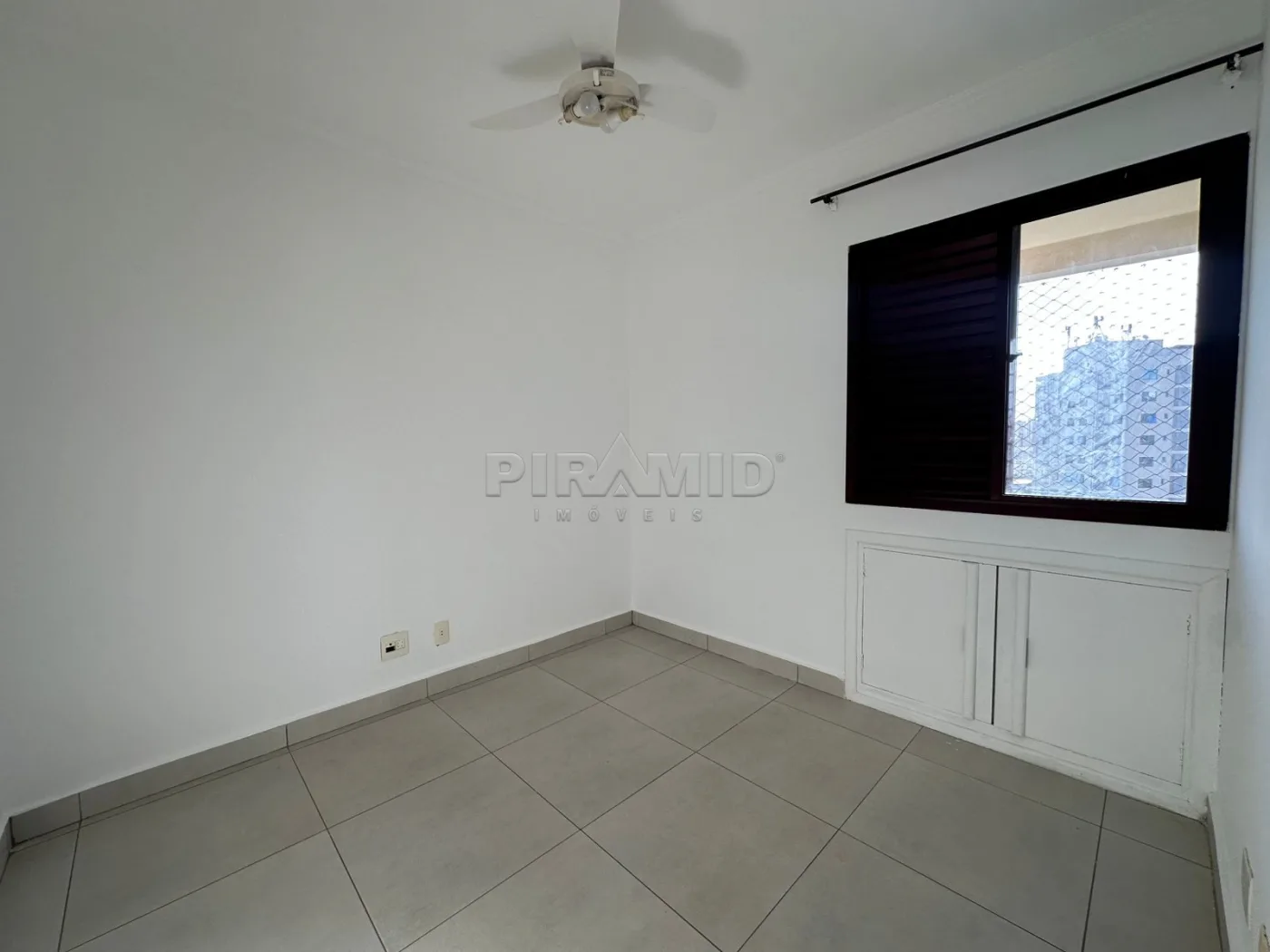 Alugar Apartamento / Padr&atilde;o em Ribeir&atilde;o Preto R$ 1.900,00 - Foto 8