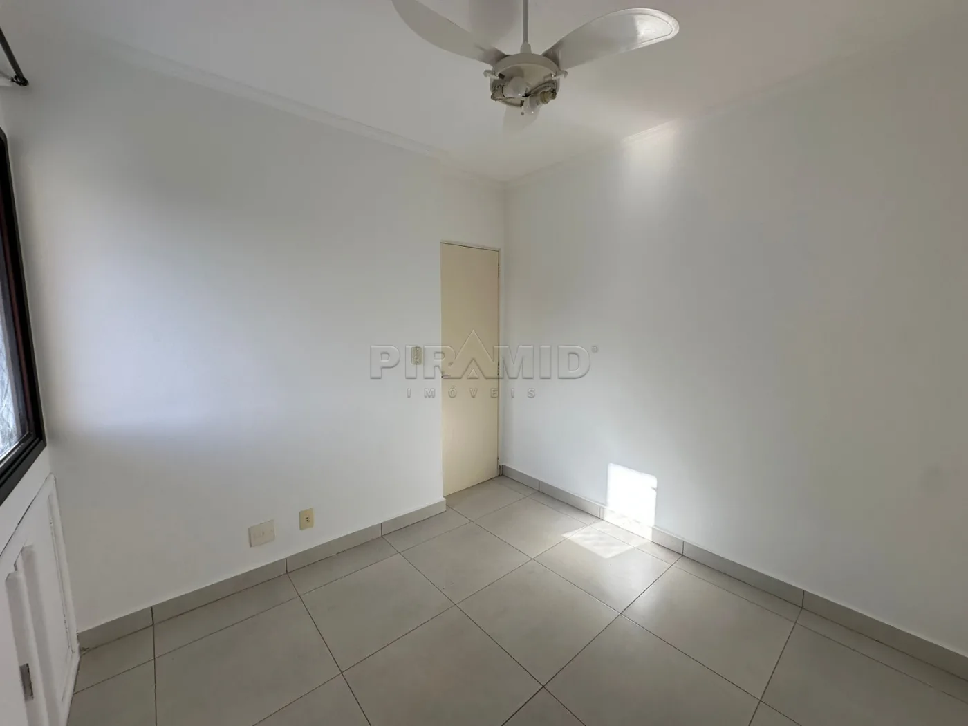 Alugar Apartamento / Padr&atilde;o em Ribeir&atilde;o Preto R$ 1.900,00 - Foto 12
