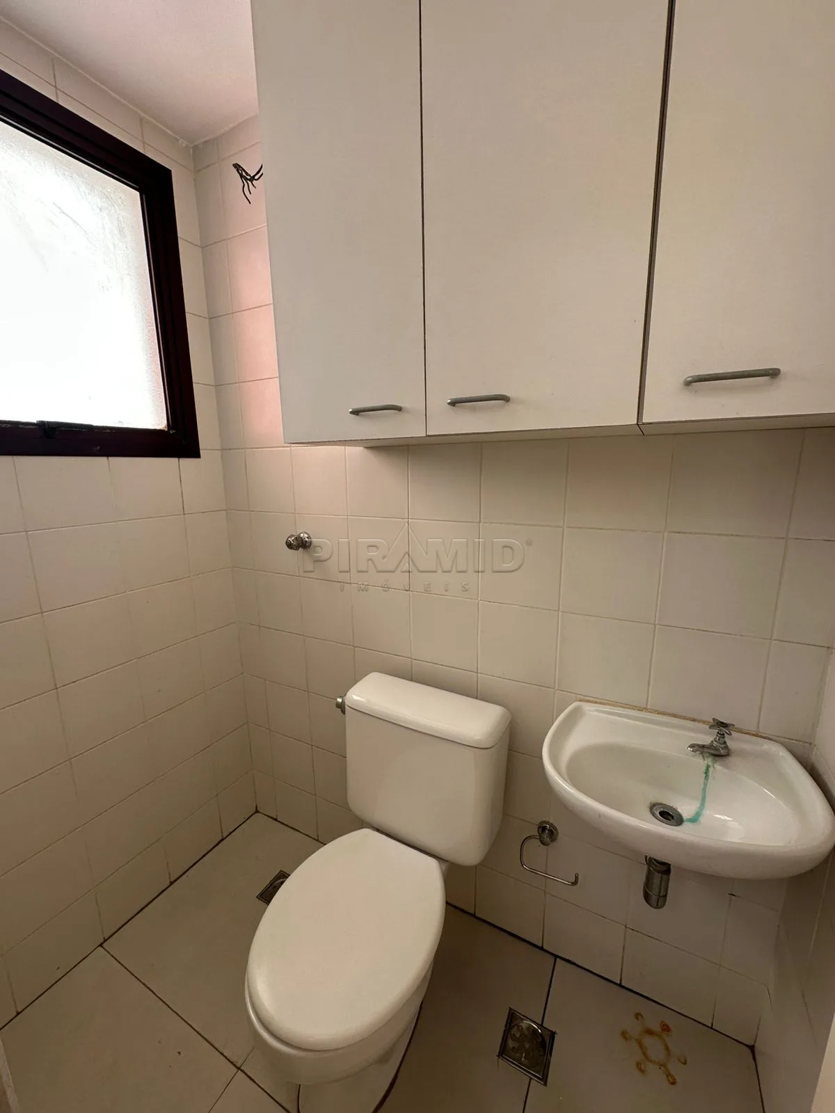 Alugar Apartamento / Padr&atilde;o em Ribeir&atilde;o Preto R$ 1.900,00 - Foto 17