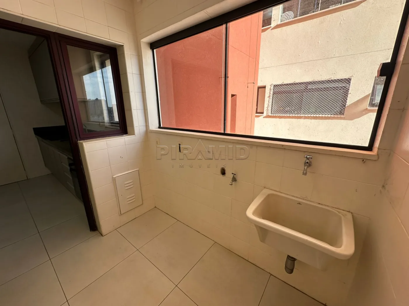 Alugar Apartamento / Padr&atilde;o em Ribeir&atilde;o Preto R$ 1.900,00 - Foto 18