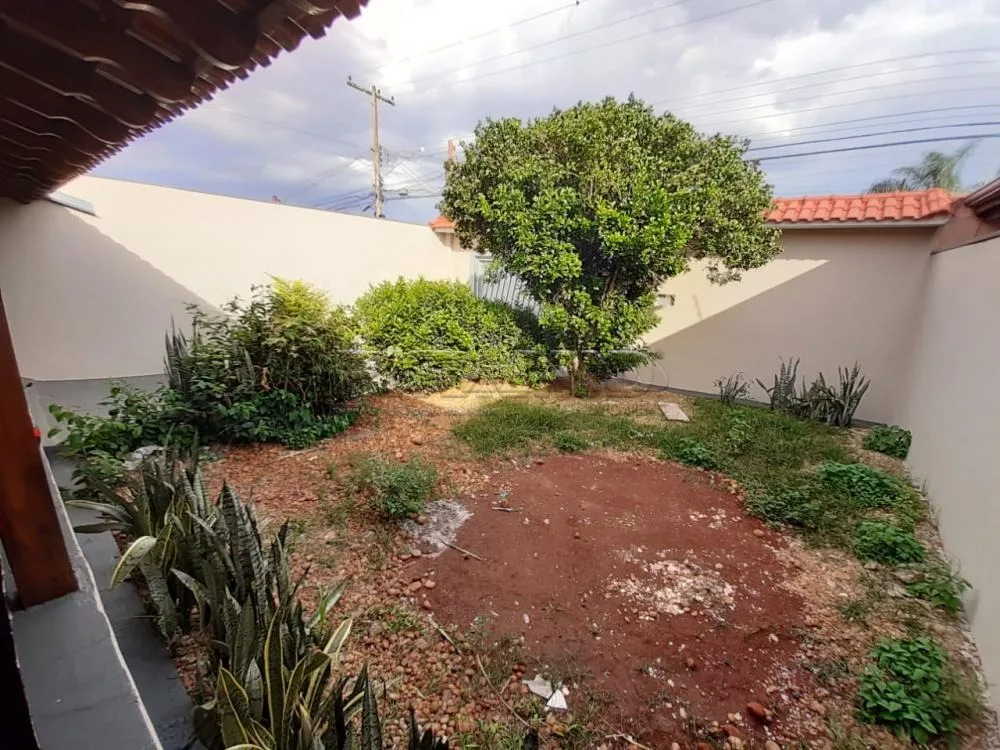 Alugar Casa / Padr&atilde;o em Ribeir&atilde;o Preto R$ 2.000,00 - Foto 4