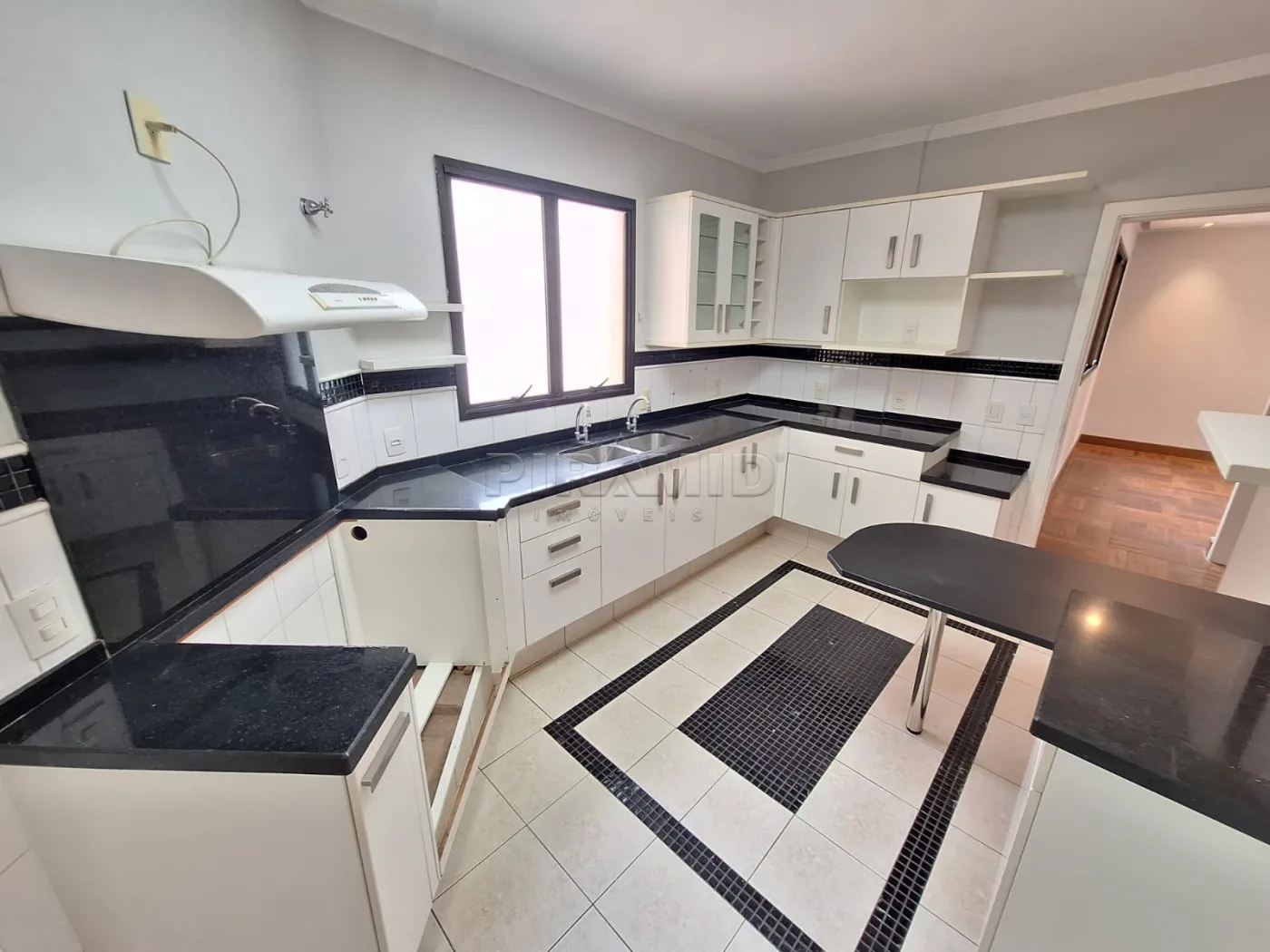 Alugar Apartamento / Padr&atilde;o em Ribeir&atilde;o Preto R$ 5.000,00 - Foto 32