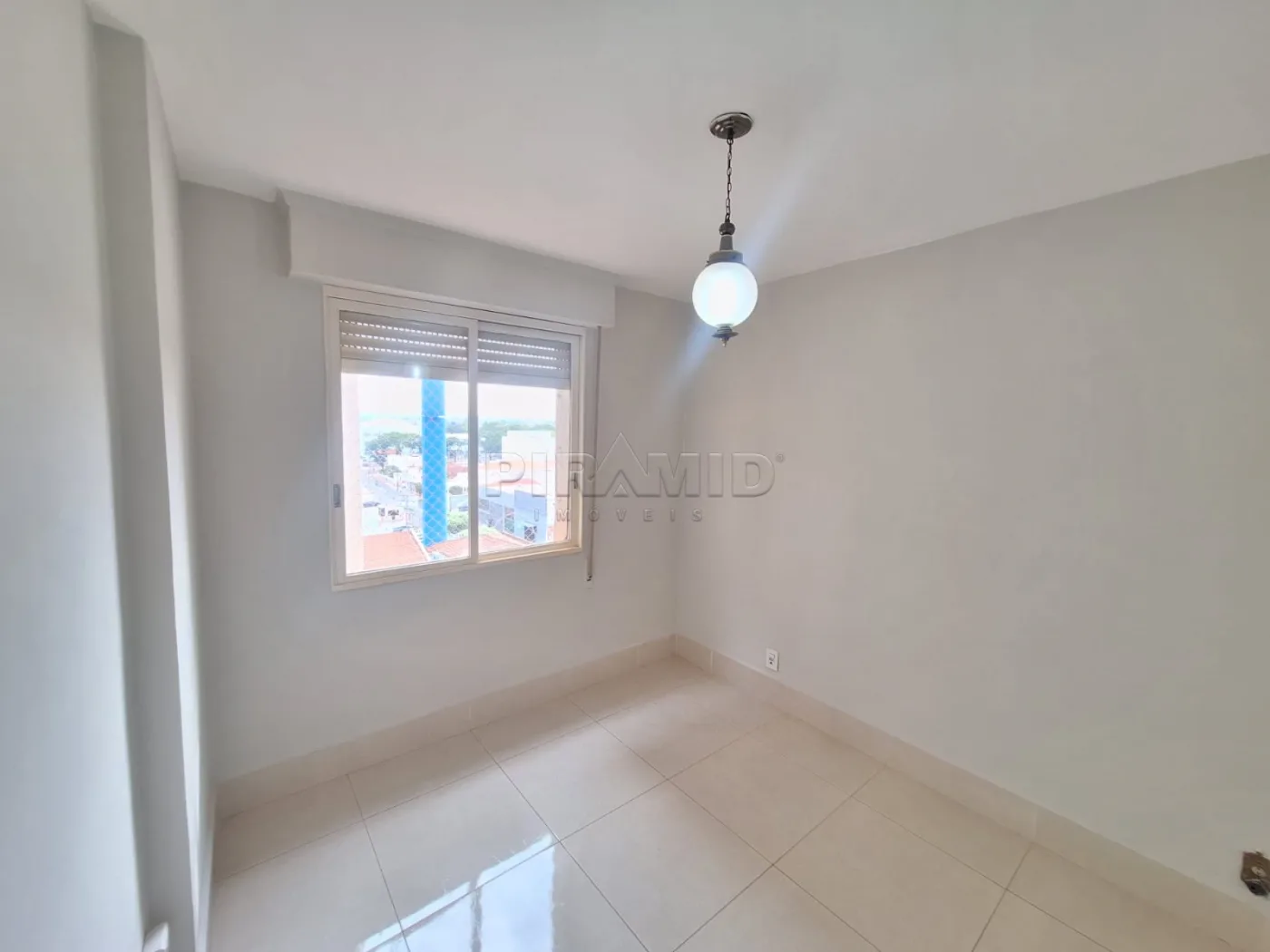 Alugar Apartamento / Padr&atilde;o em Ribeir&atilde;o Preto R$ 1.900,00 - Foto 11