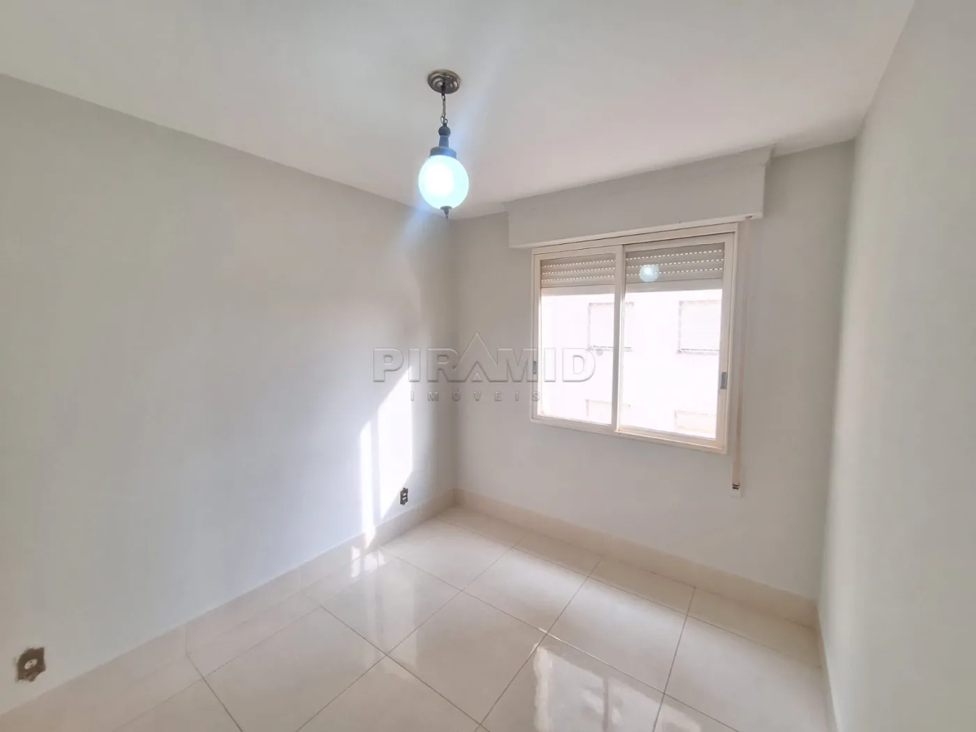 Alugar Apartamento / Padr&atilde;o em Ribeir&atilde;o Preto R$ 1.900,00 - Foto 14