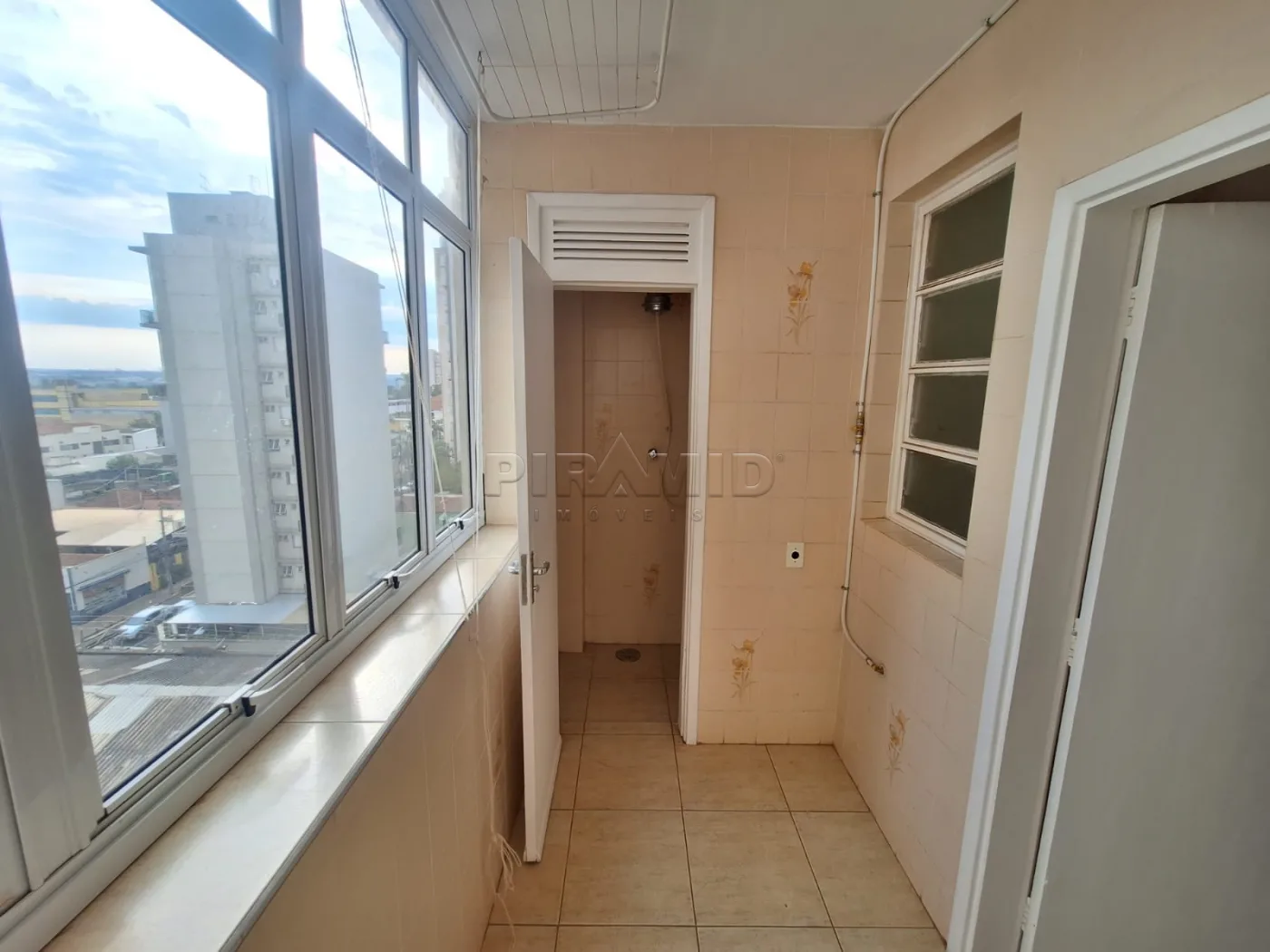 Alugar Apartamento / Padr&atilde;o em Ribeir&atilde;o Preto R$ 1.900,00 - Foto 23