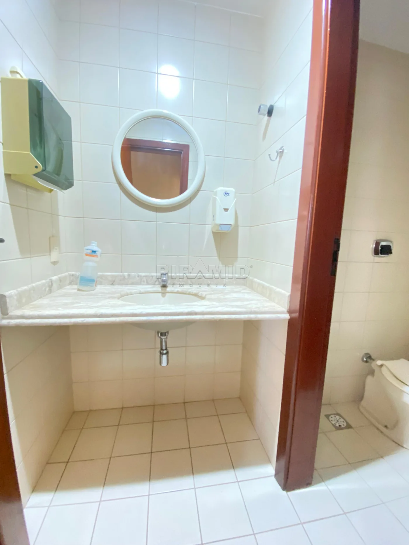 Alugar Comercial / Sala em Ribeir&atilde;o Preto R$ 1.500,00 - Foto 6