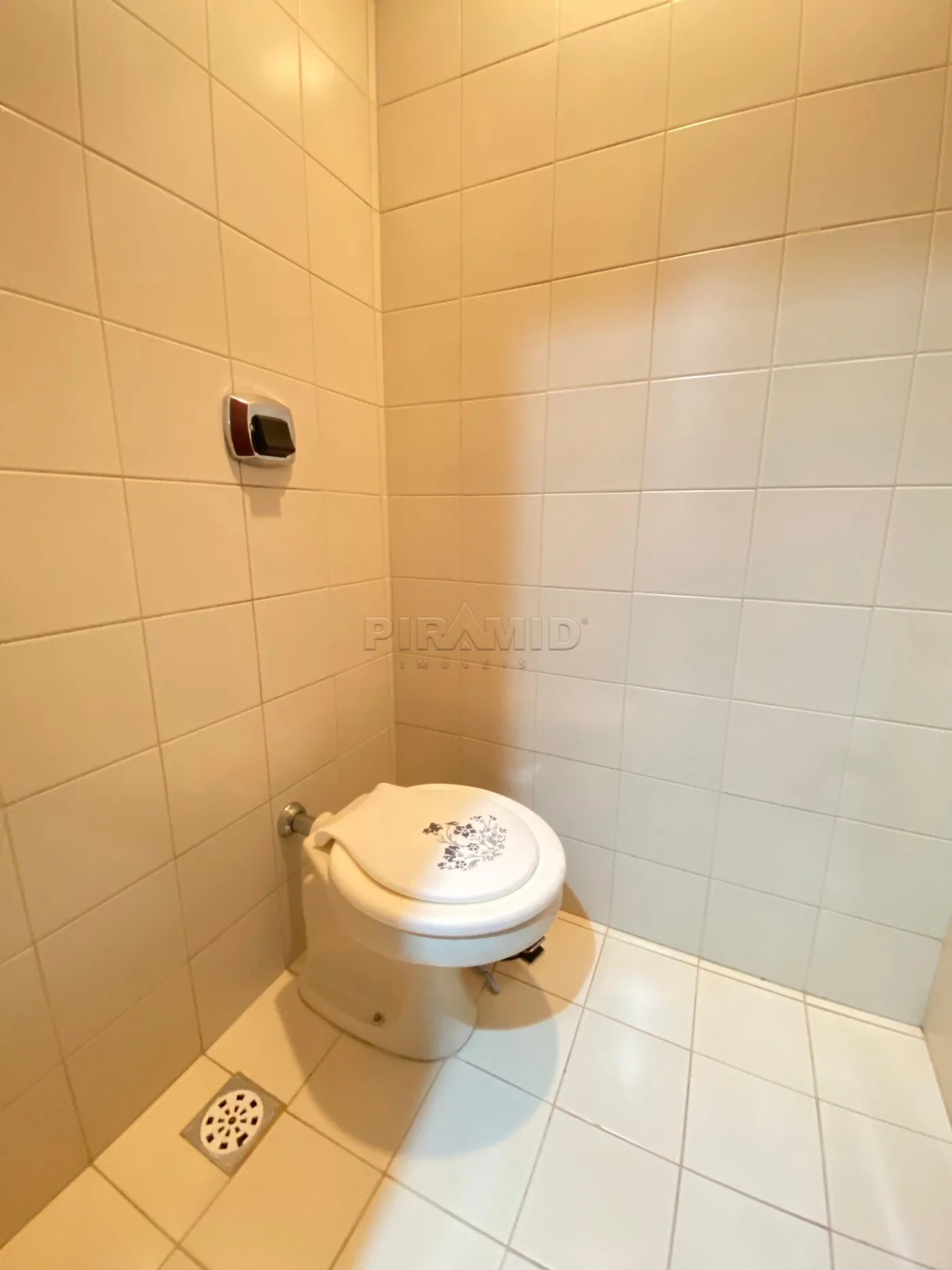 Alugar Comercial / Sala em Ribeir&atilde;o Preto R$ 1.500,00 - Foto 7