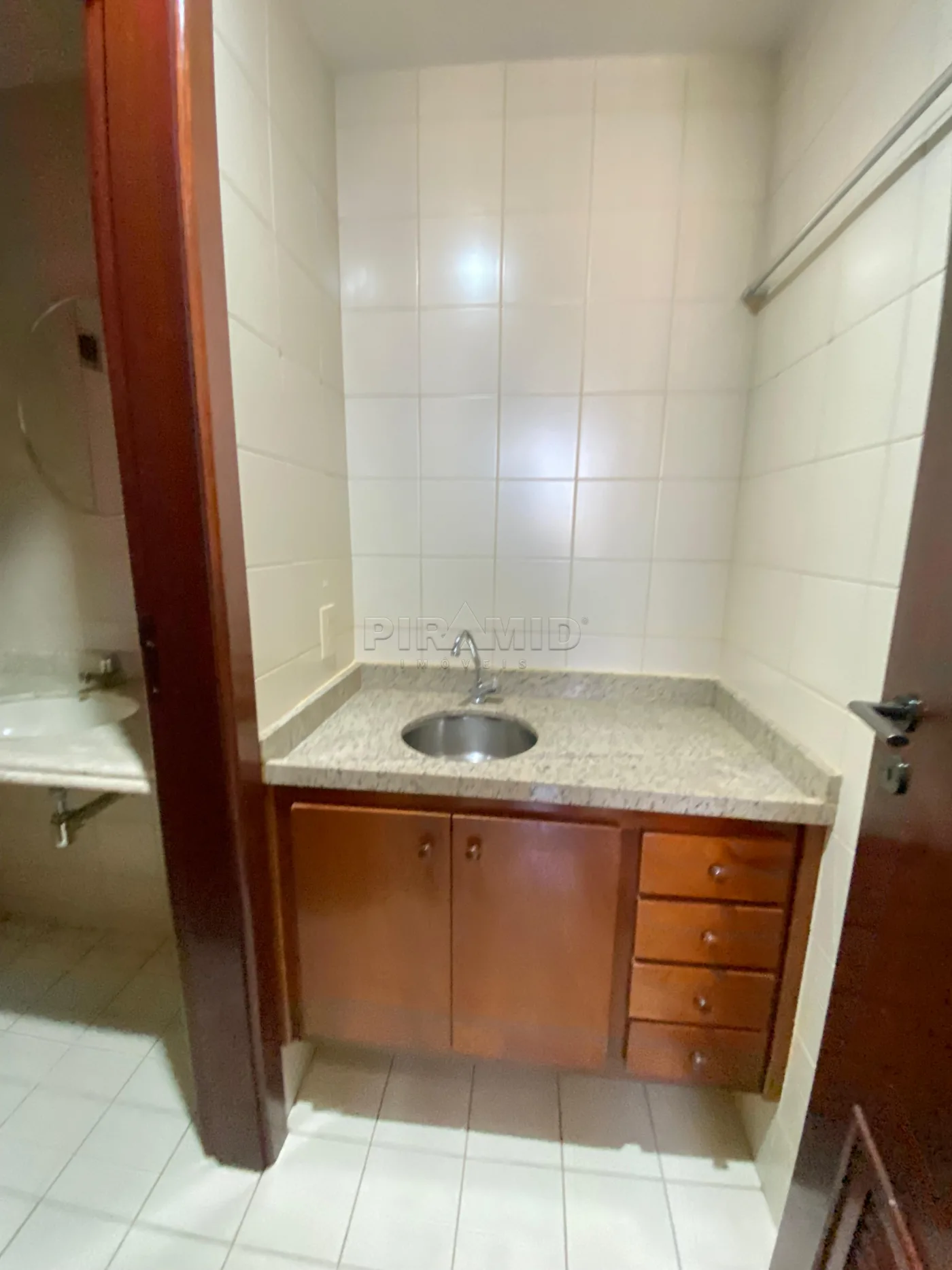 Alugar Comercial / Sala em Ribeir&atilde;o Preto R$ 1.500,00 - Foto 9