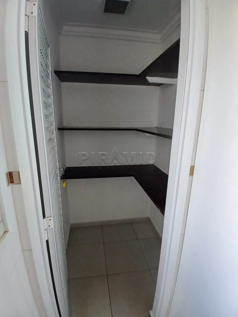 Alugar Apartamento / Padr&atilde;o em Ribeir&atilde;o Preto R$ 2.900,00 - Foto 18