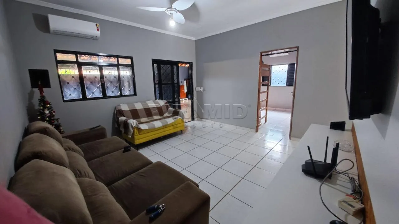 Comprar Casa / Padr&atilde;o em Ribeir&atilde;o Preto R$ 300.000,00 - Foto 1