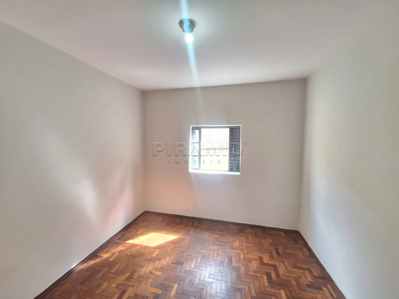 Alugar Casa / Padr&atilde;o em Ribeir&atilde;o Preto R$ 1.300,00 - Foto 8