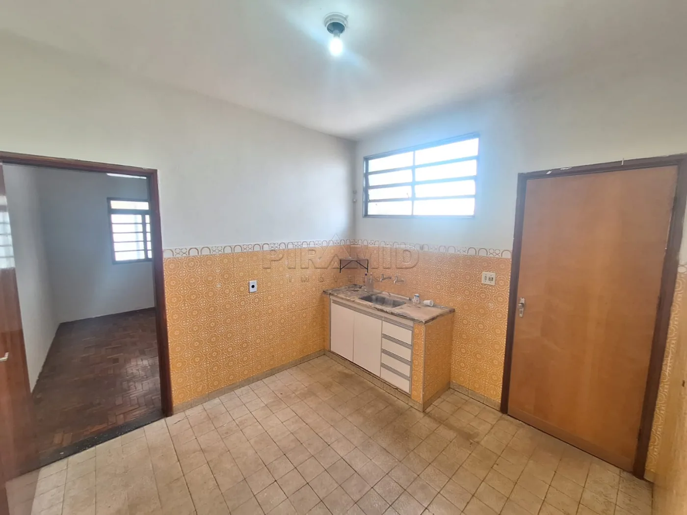 Alugar Casa / Padr&atilde;o em Ribeir&atilde;o Preto R$ 1.300,00 - Foto 10