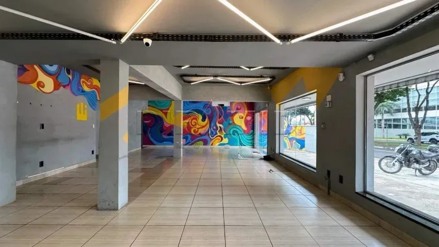 Alugar Comercial / Sal&atilde;o em Ribeir&atilde;o Preto R$ 9.000,00 - Foto 1