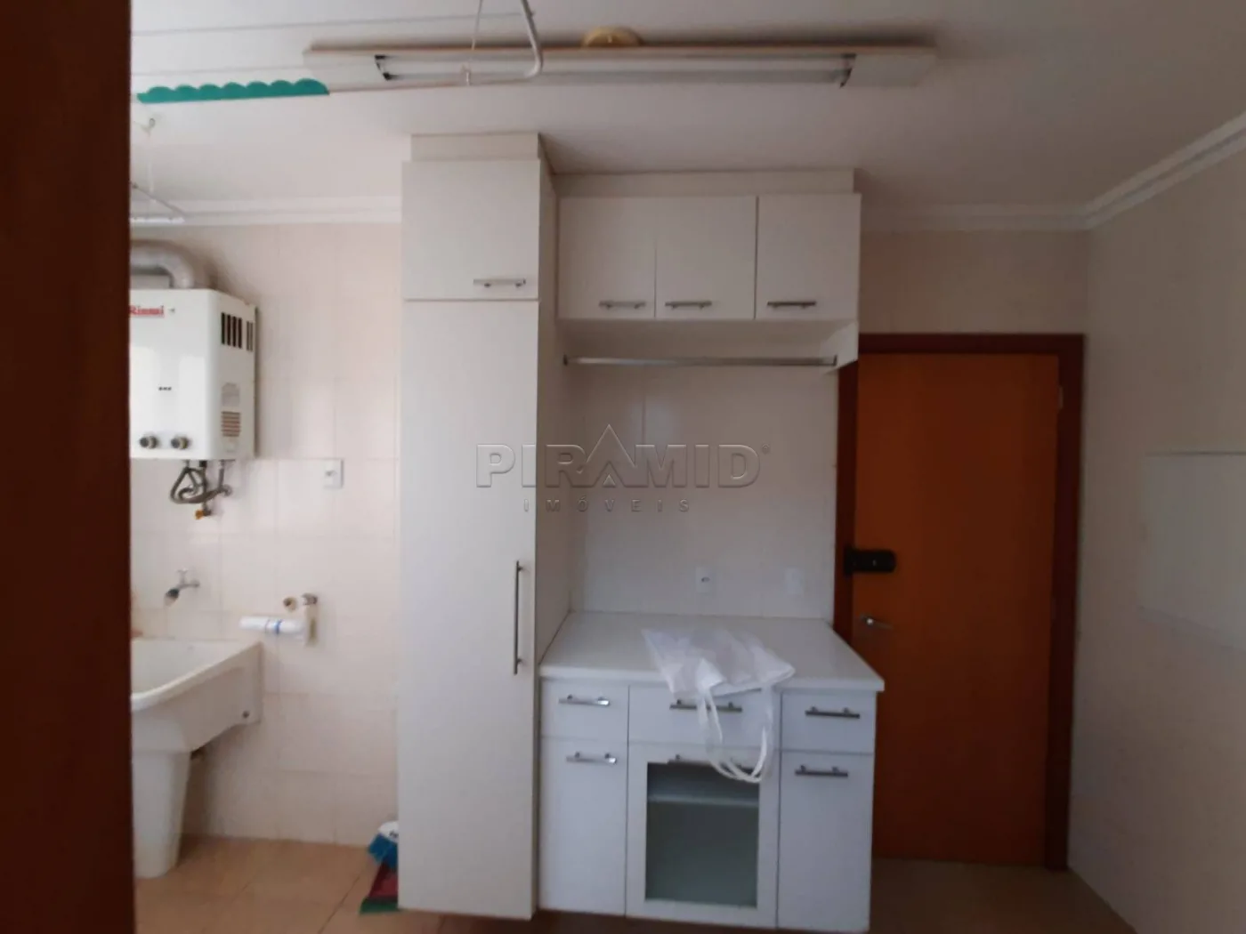 Alugar Apartamento / Padr&atilde;o em Ribeir&atilde;o Preto R$ 2.500,00 - Foto 12