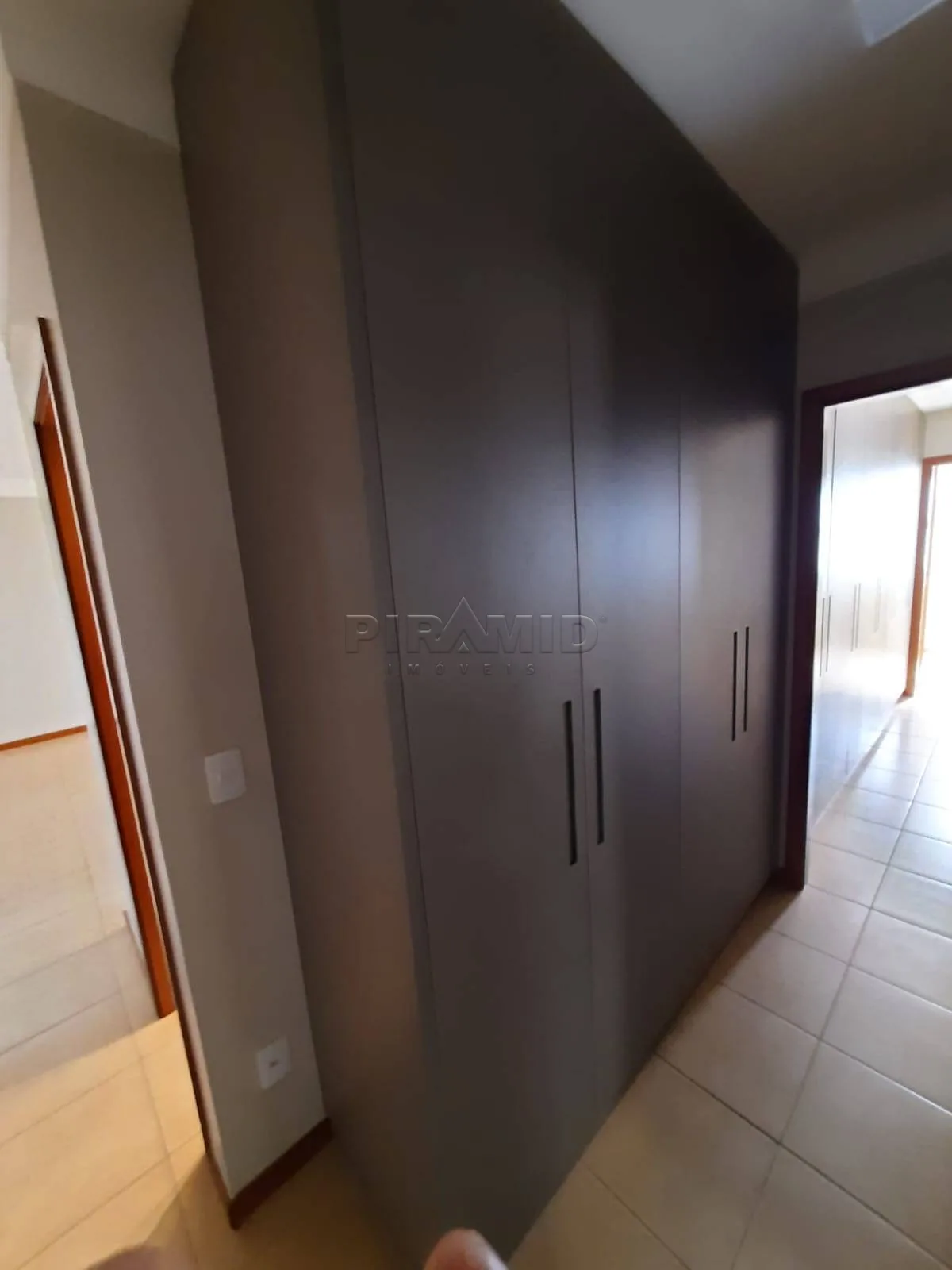 Alugar Apartamento / Padr&atilde;o em Ribeir&atilde;o Preto R$ 2.500,00 - Foto 16