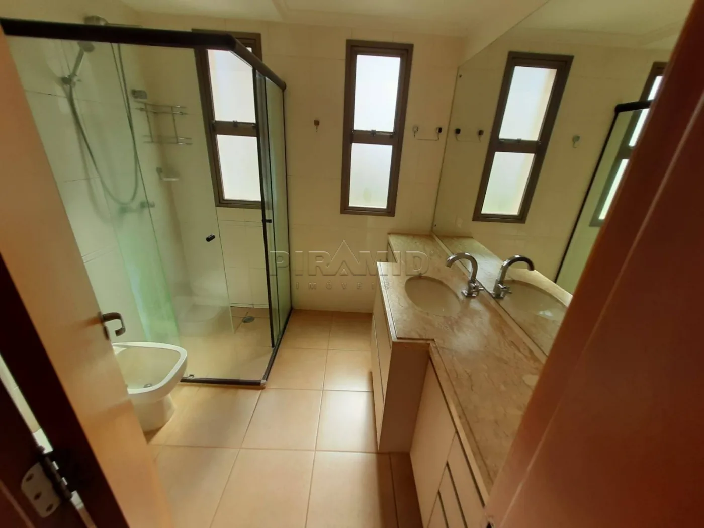 Alugar Apartamento / Padr&atilde;o em Ribeir&atilde;o Preto R$ 2.500,00 - Foto 18